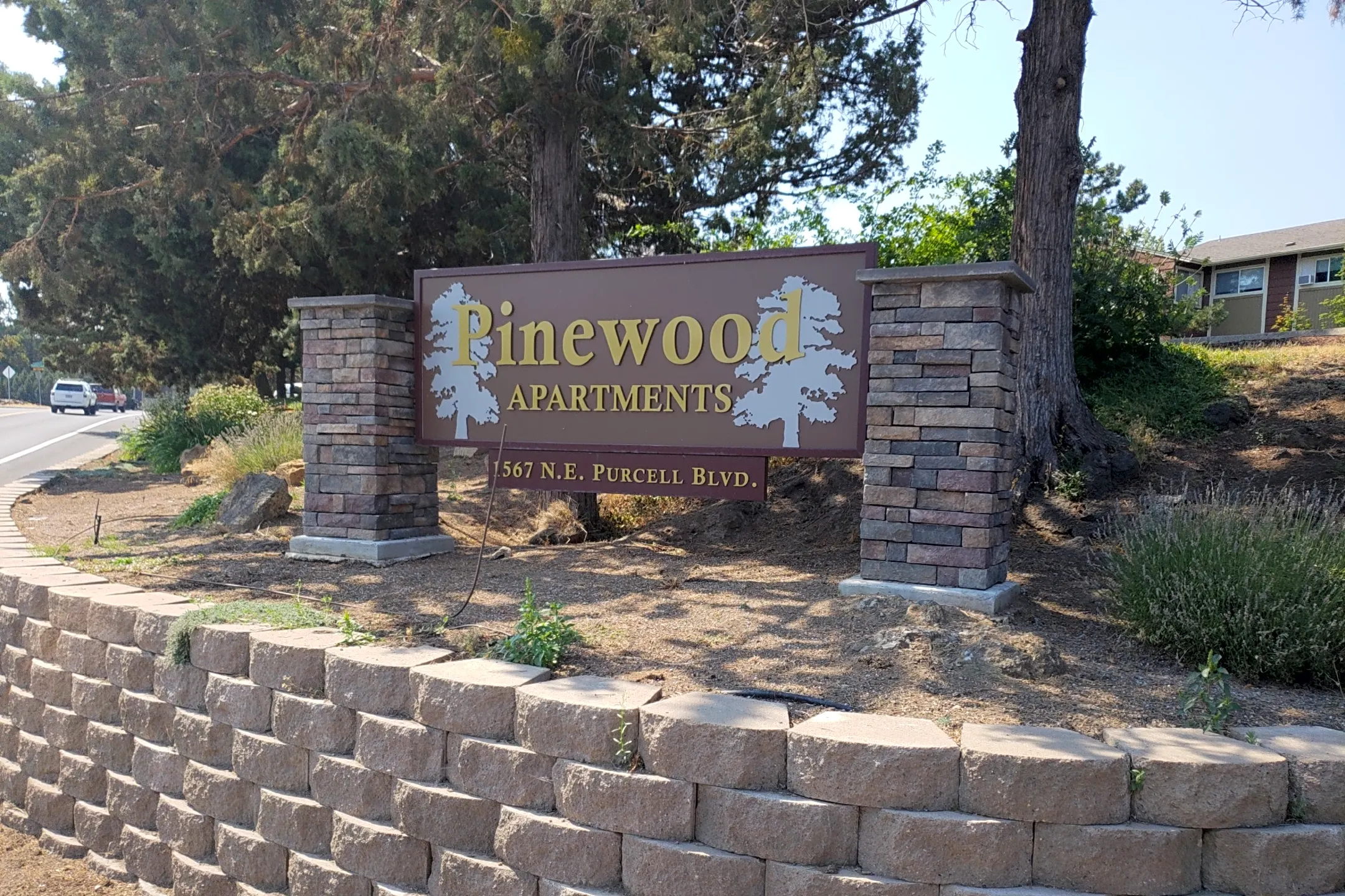 Pinewood Apartments Apartments - Bend, OR 97701