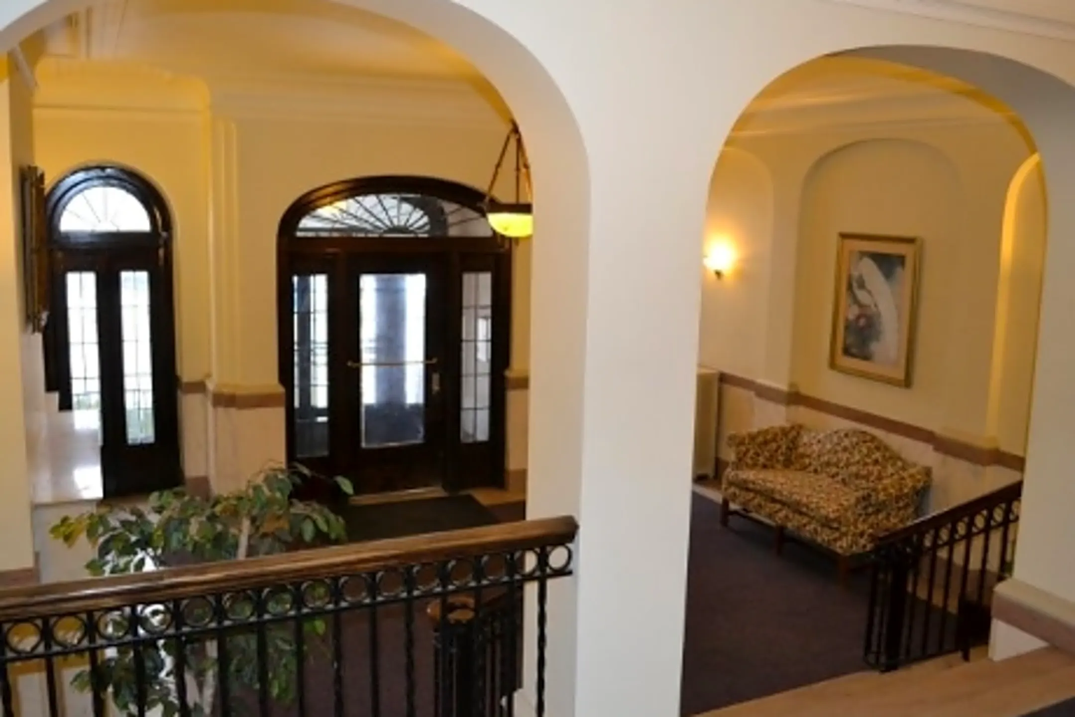 Sylvester Manor Flint, MI 48502