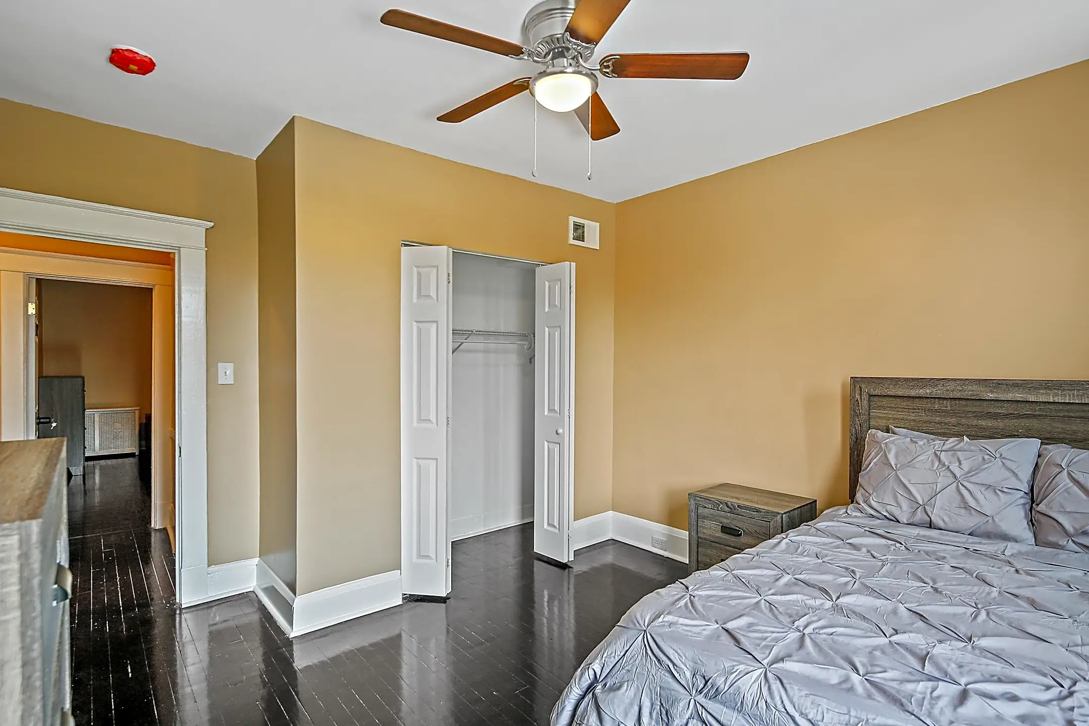 Room For Rent Houses Baltimore, MD 21217