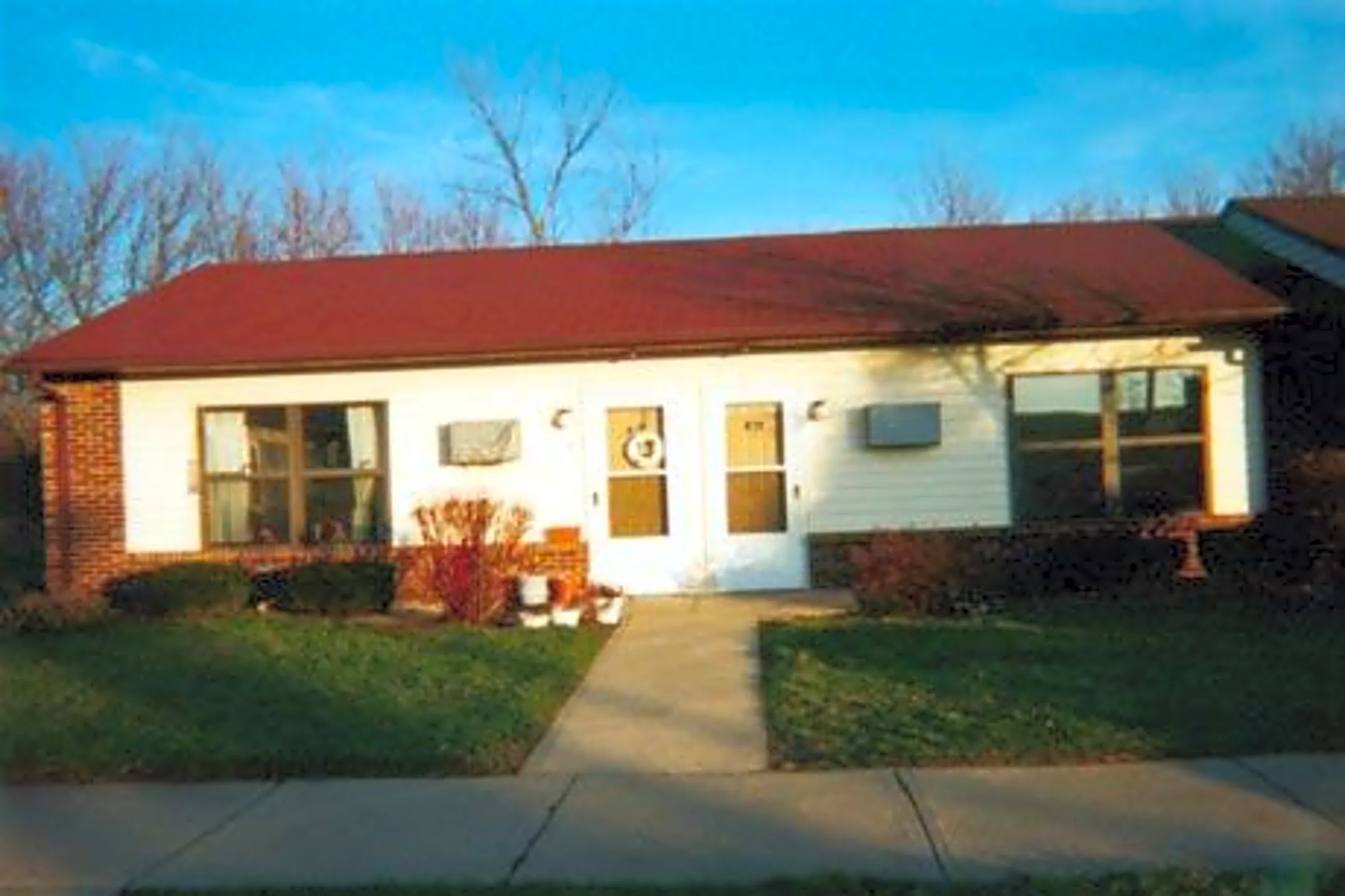 Martin House Manor I & II Apartments Ligonier, IN 46767