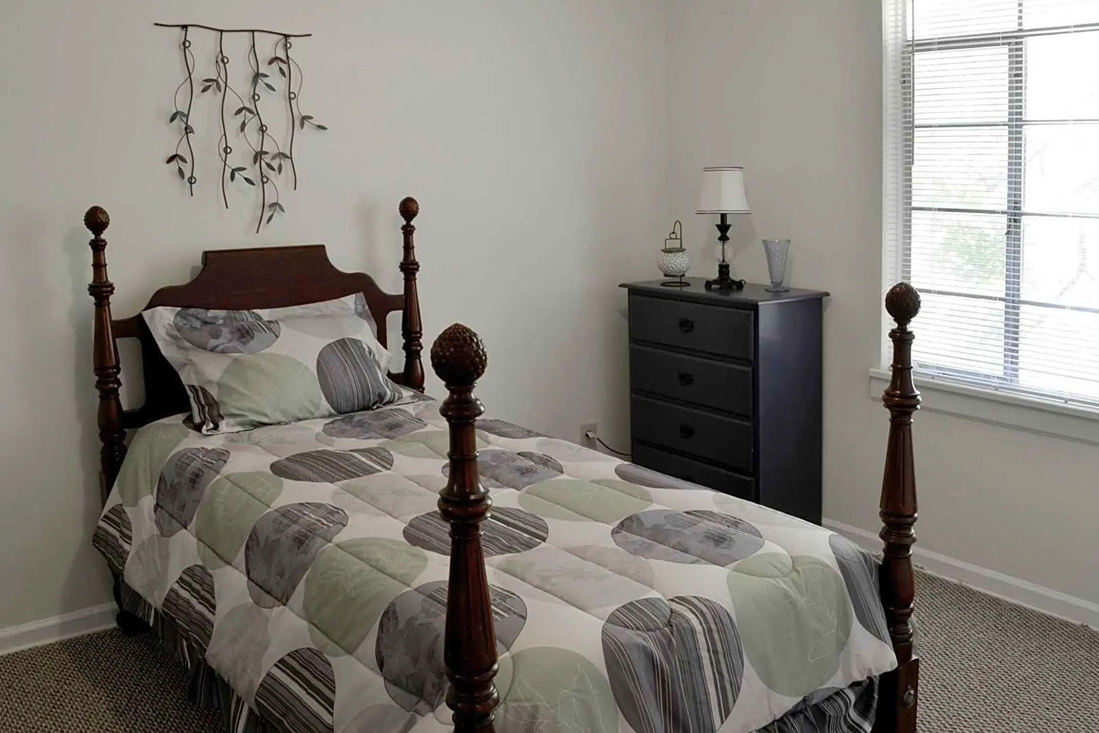 Bedroom - Ingleside Townhomes/Regency Townhomes - Macon, GA