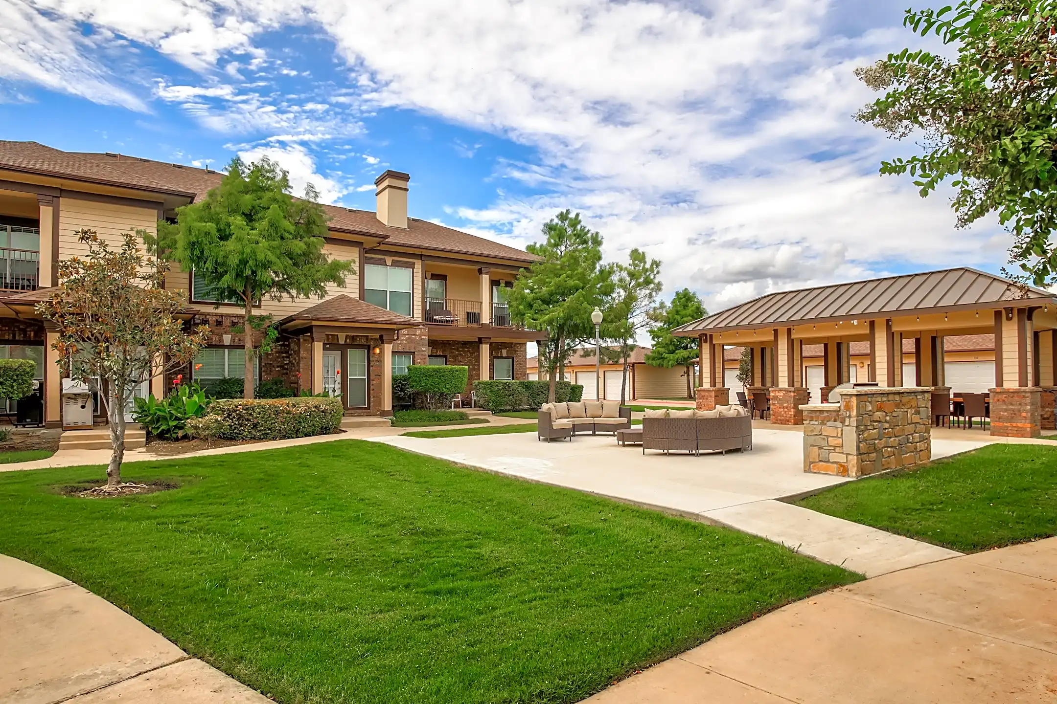 Estate Villas At Krum Krum, TX 76249