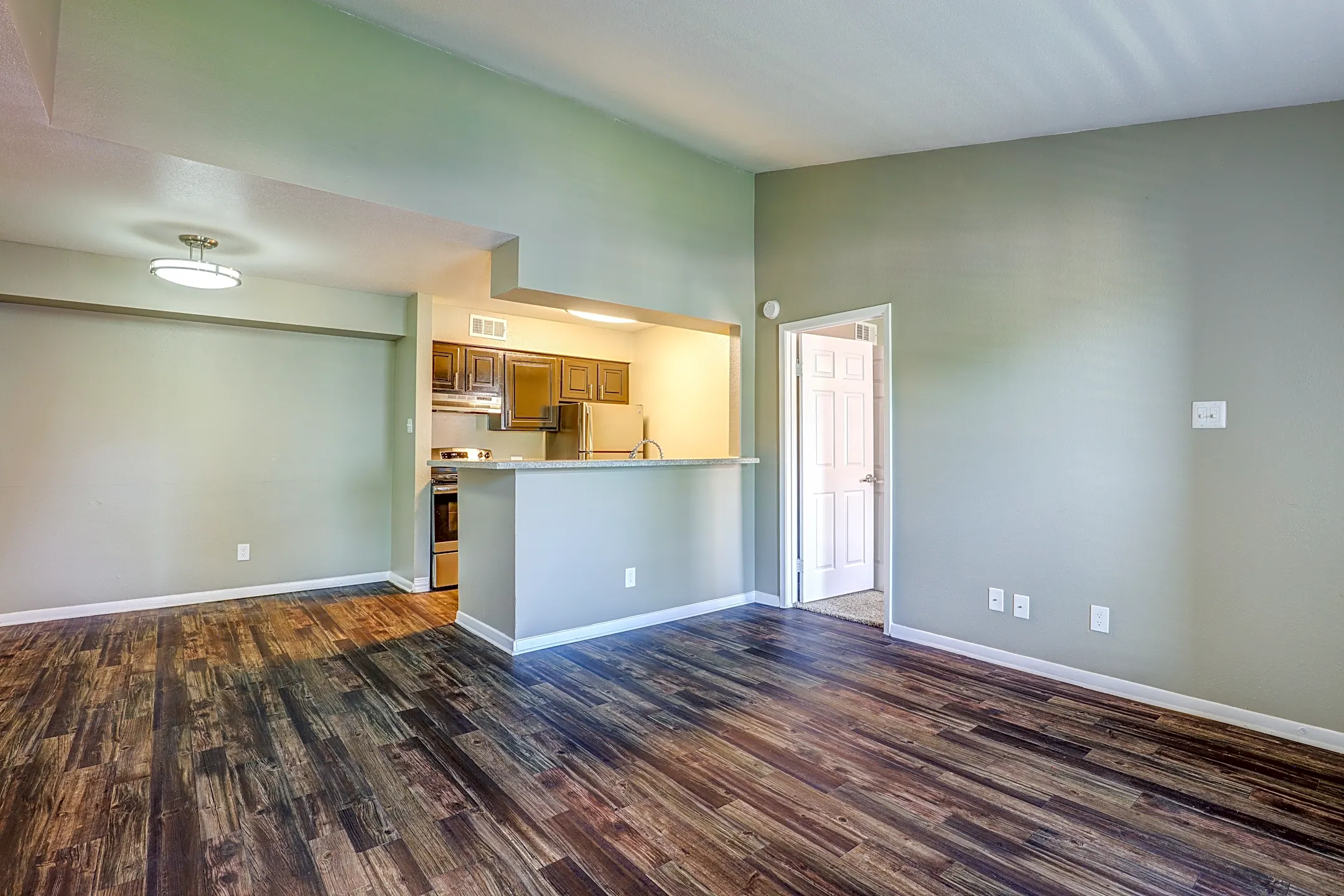 Spring Lake Haltom City, TX 76117