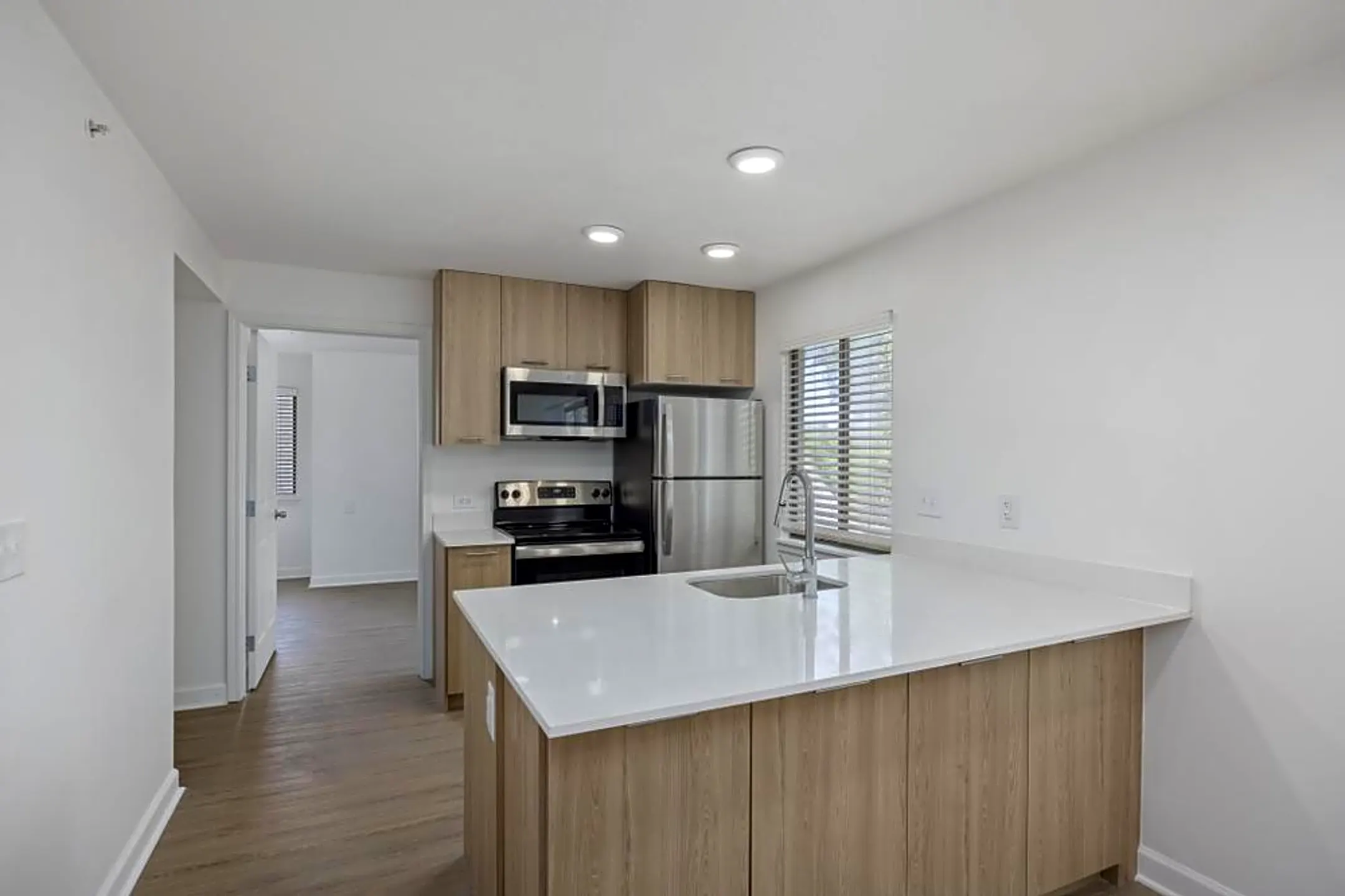 Kitchen - AVIA Apartments At College Boulevard - Overland Park, KS