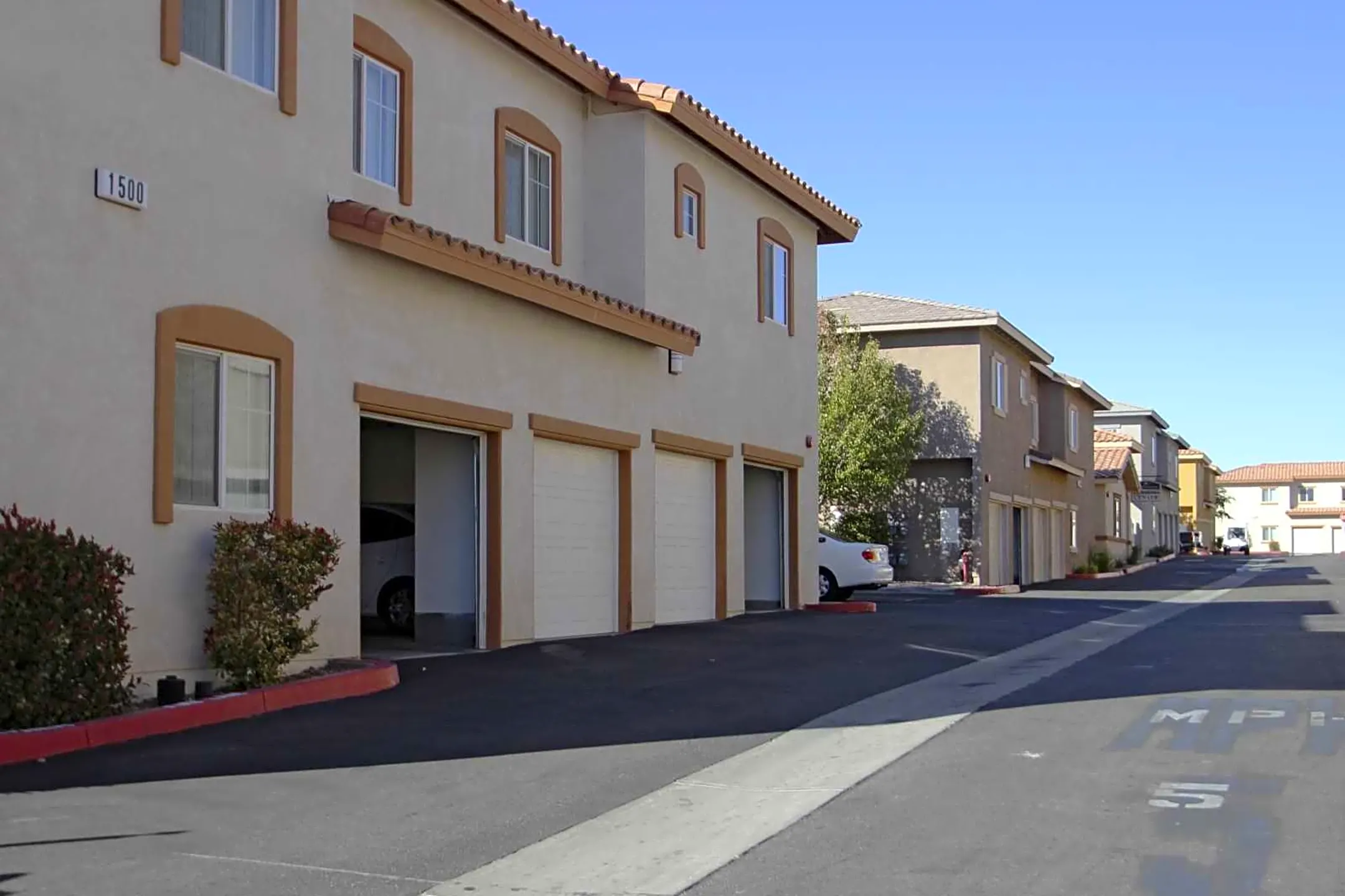 Andalusia Apartments 13520 Third Ave Victorville, CA Apartments for