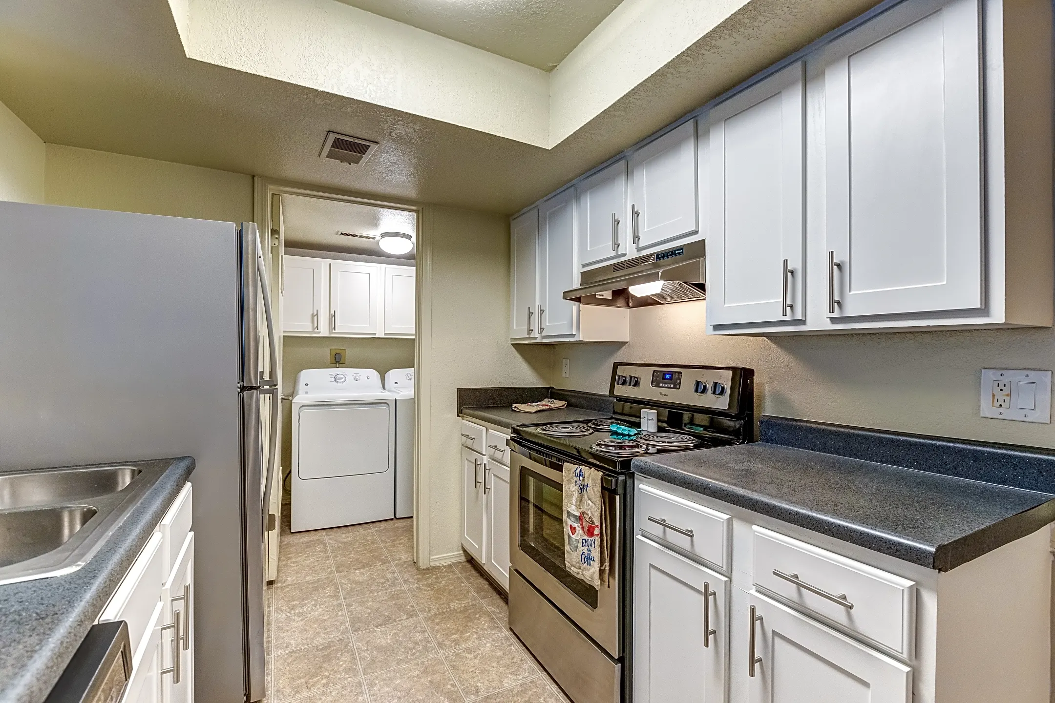 Ashley Square Apartments Des Moines, IA 50310