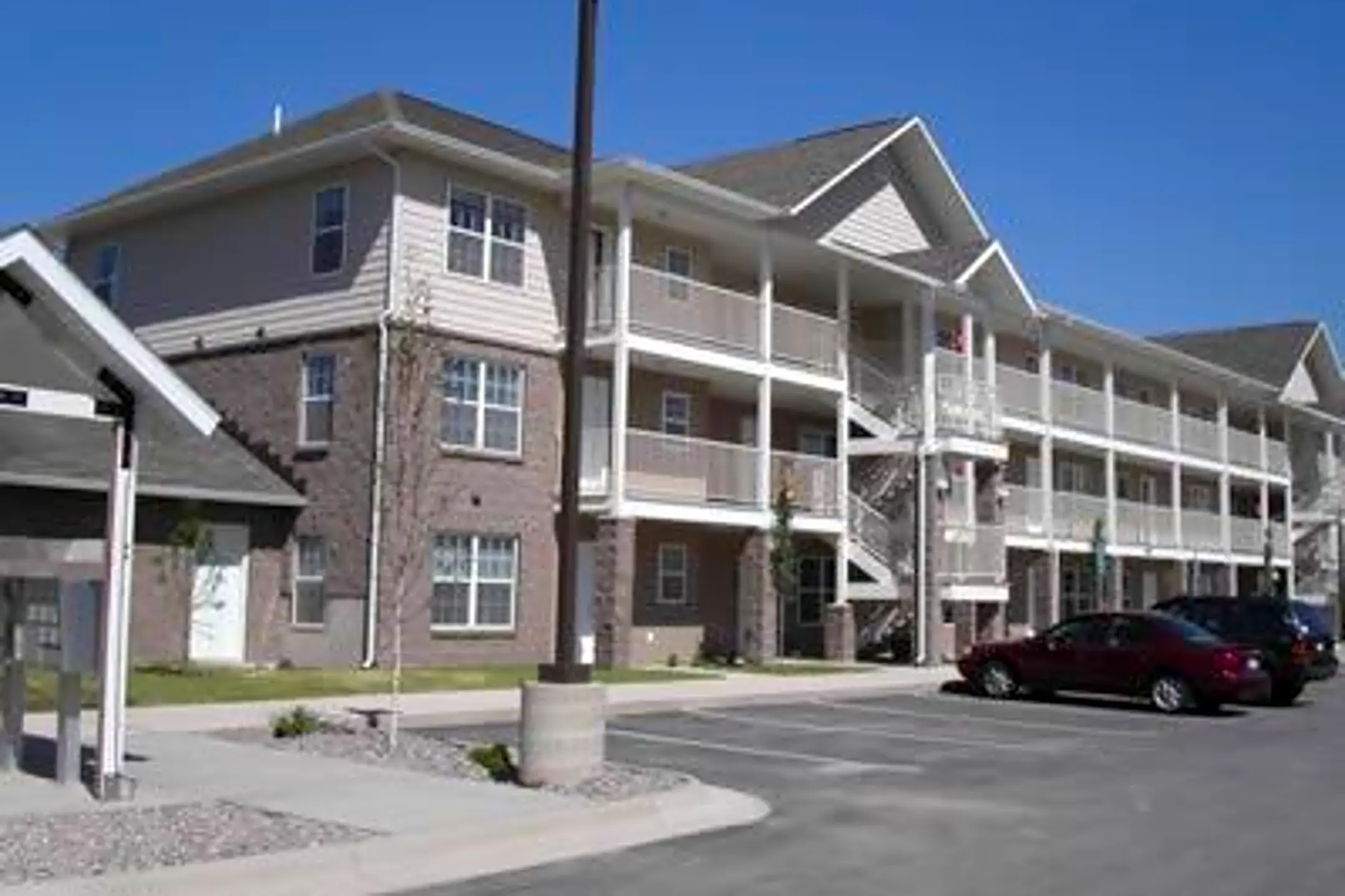 Crestview Apartments Missoula, MT 59808