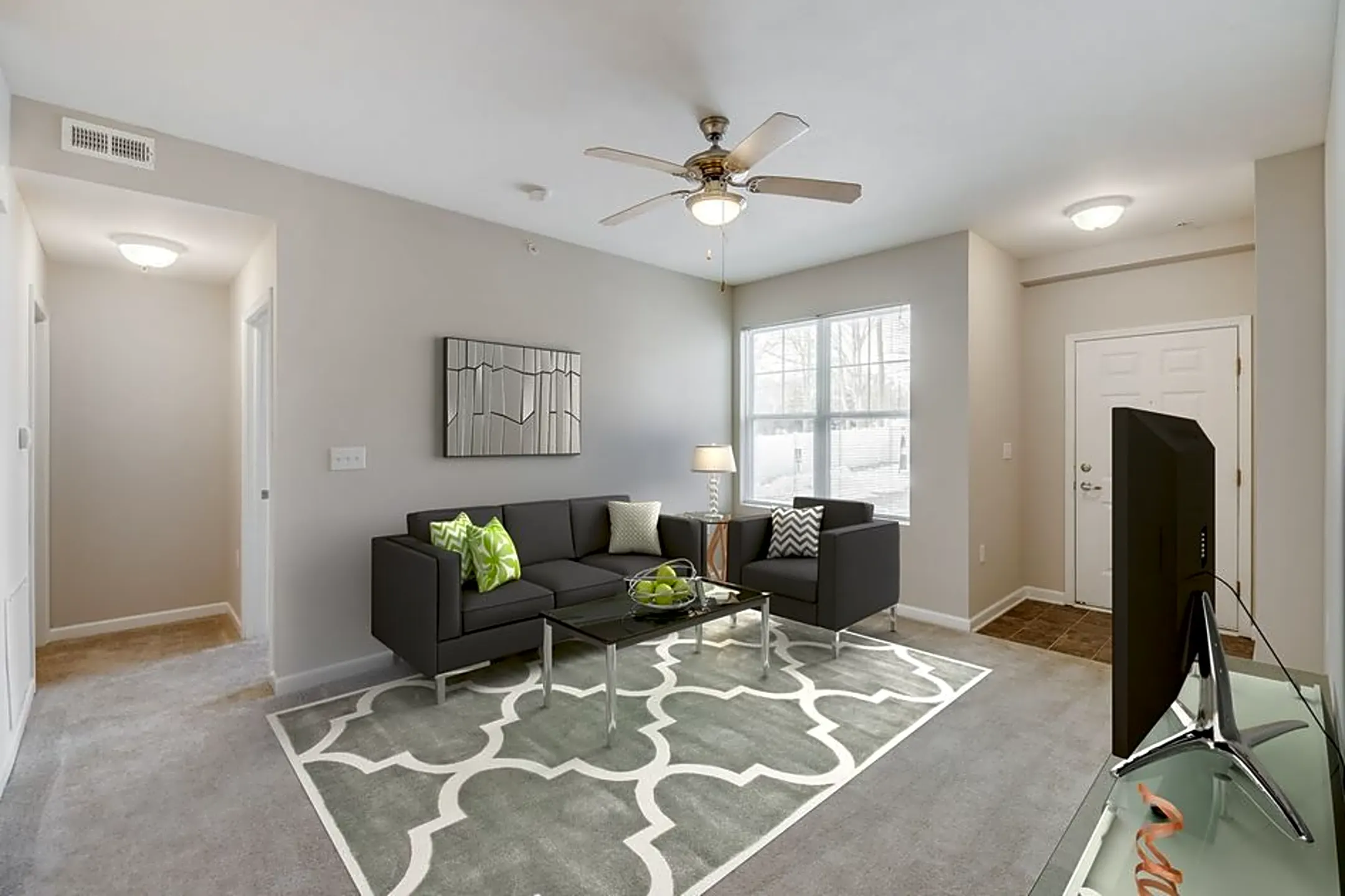 5700 Madison Apartments Indianapolis, IN 46227