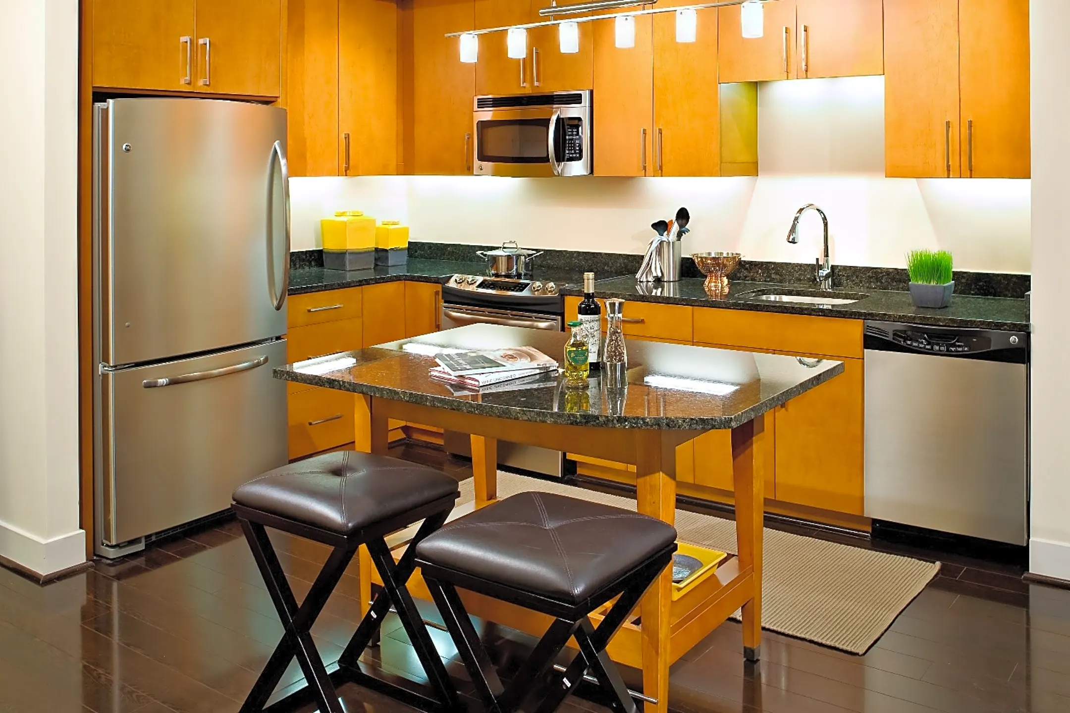 Kitchen - Flats 130 At Constitution Square - Washington, DC