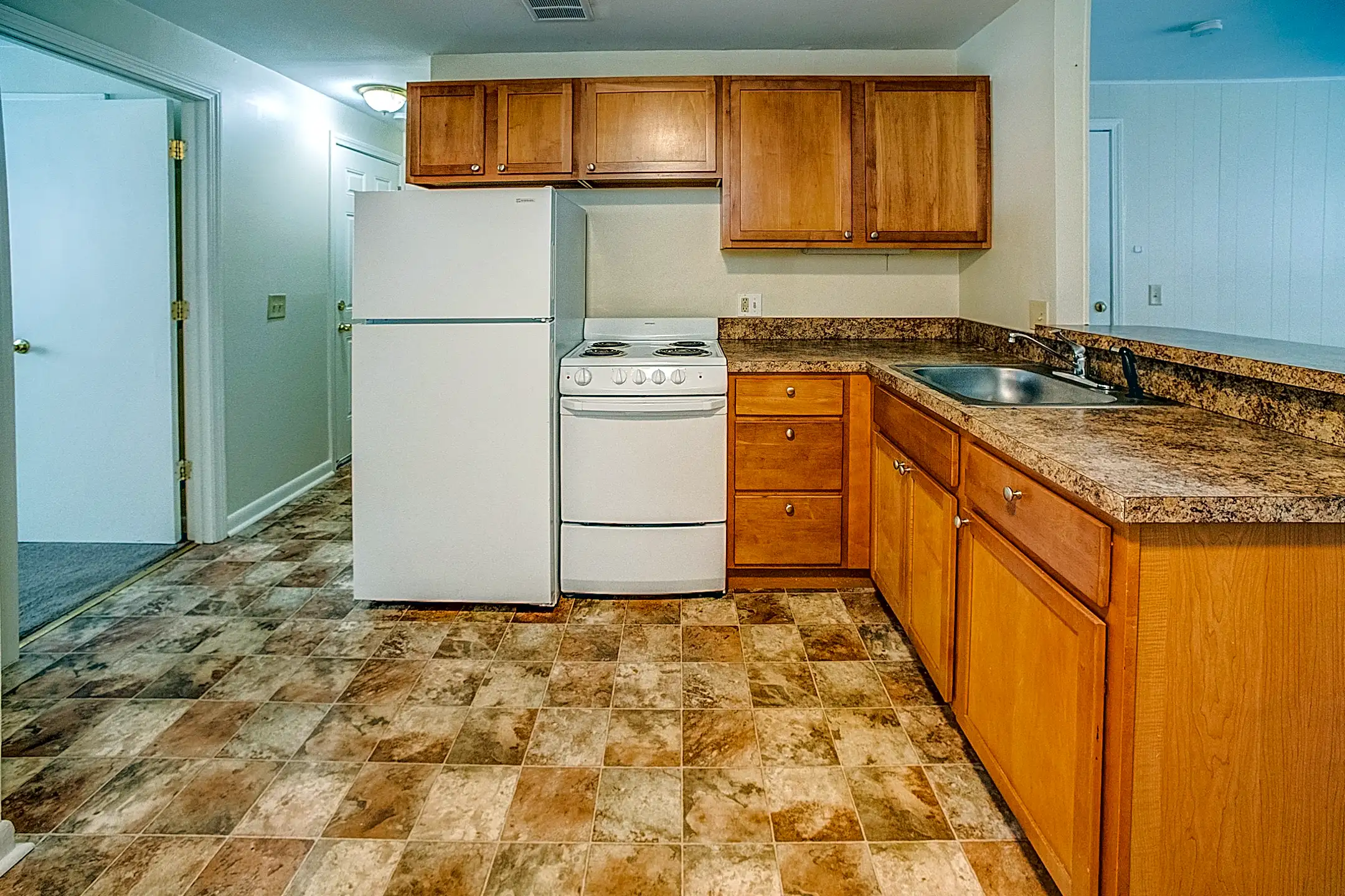 Village Apartments 82 Jerome Rd Uncasville, CT Apartments for Rent