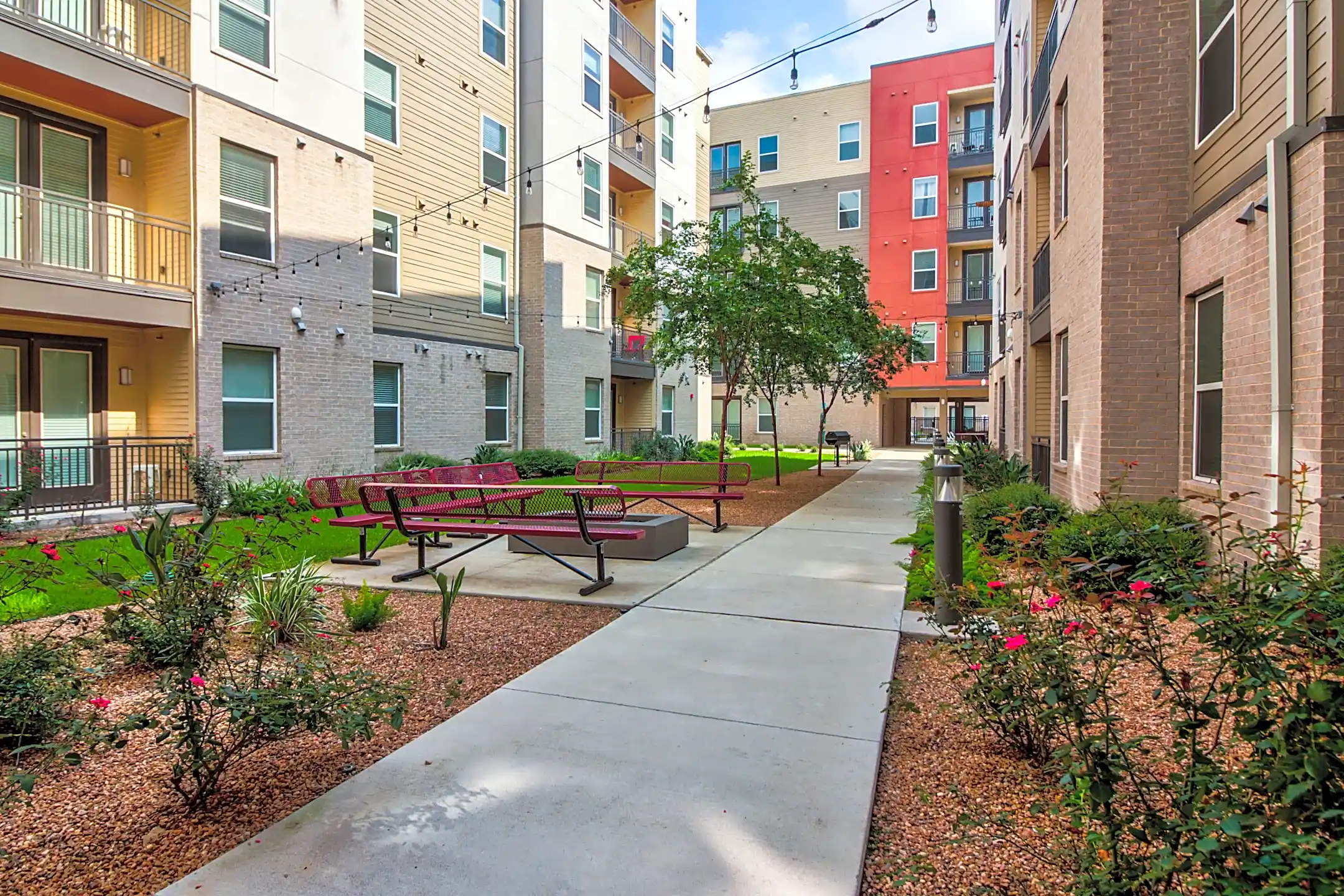 Campus Vue Student Apartments 4459 N Macgregor Way Houston, TX