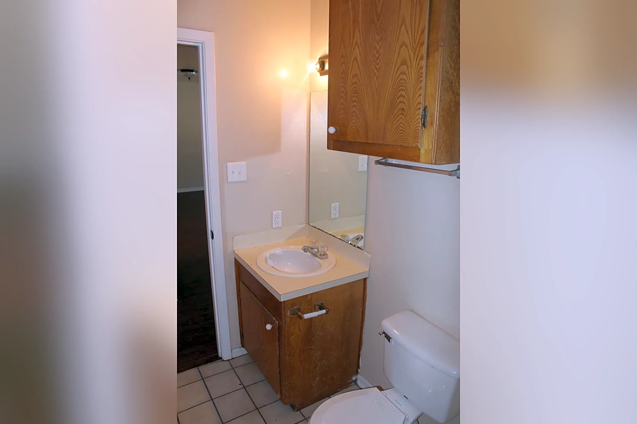 Bathroom - 700 Navajo Trail - Marshall, TX