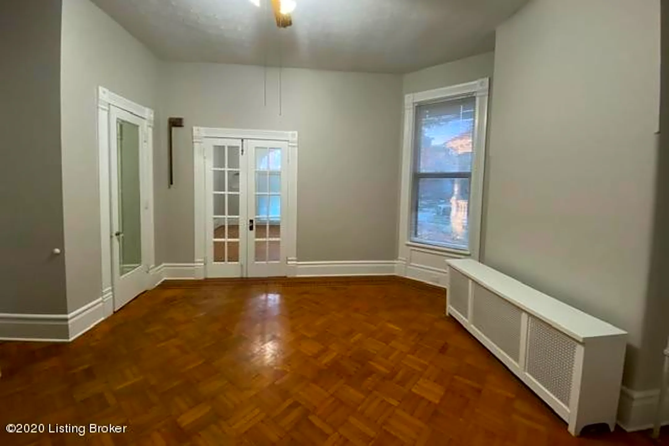 Living Room - 1412 Highland Ave #1 - Louisville, KY
