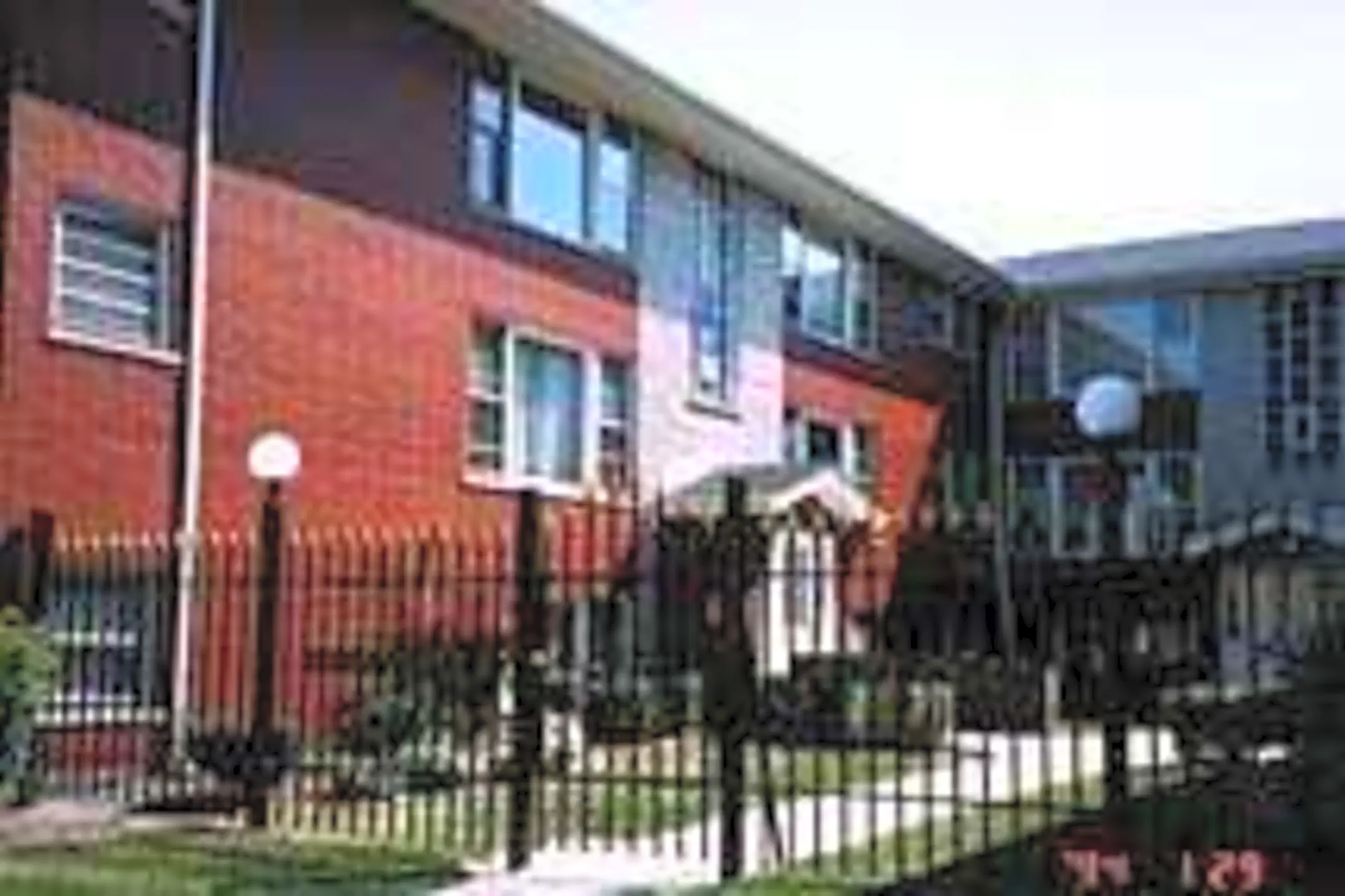 Eaglesview Apartments 14103 S Tracy Ave Riverdale, IL for Rent Rent.