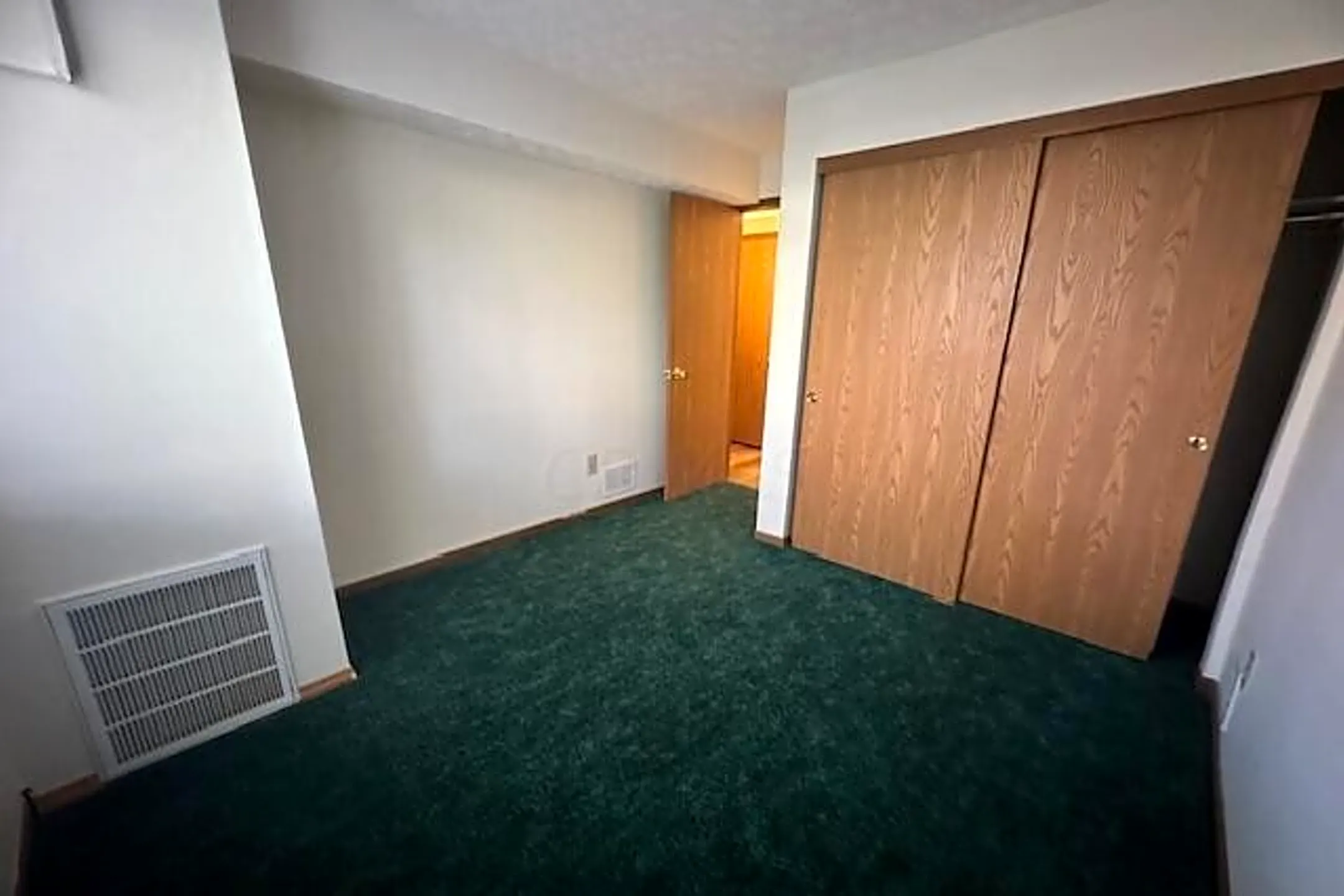 Bedroom - 4117 Karl Rd #106 - Columbus, OH