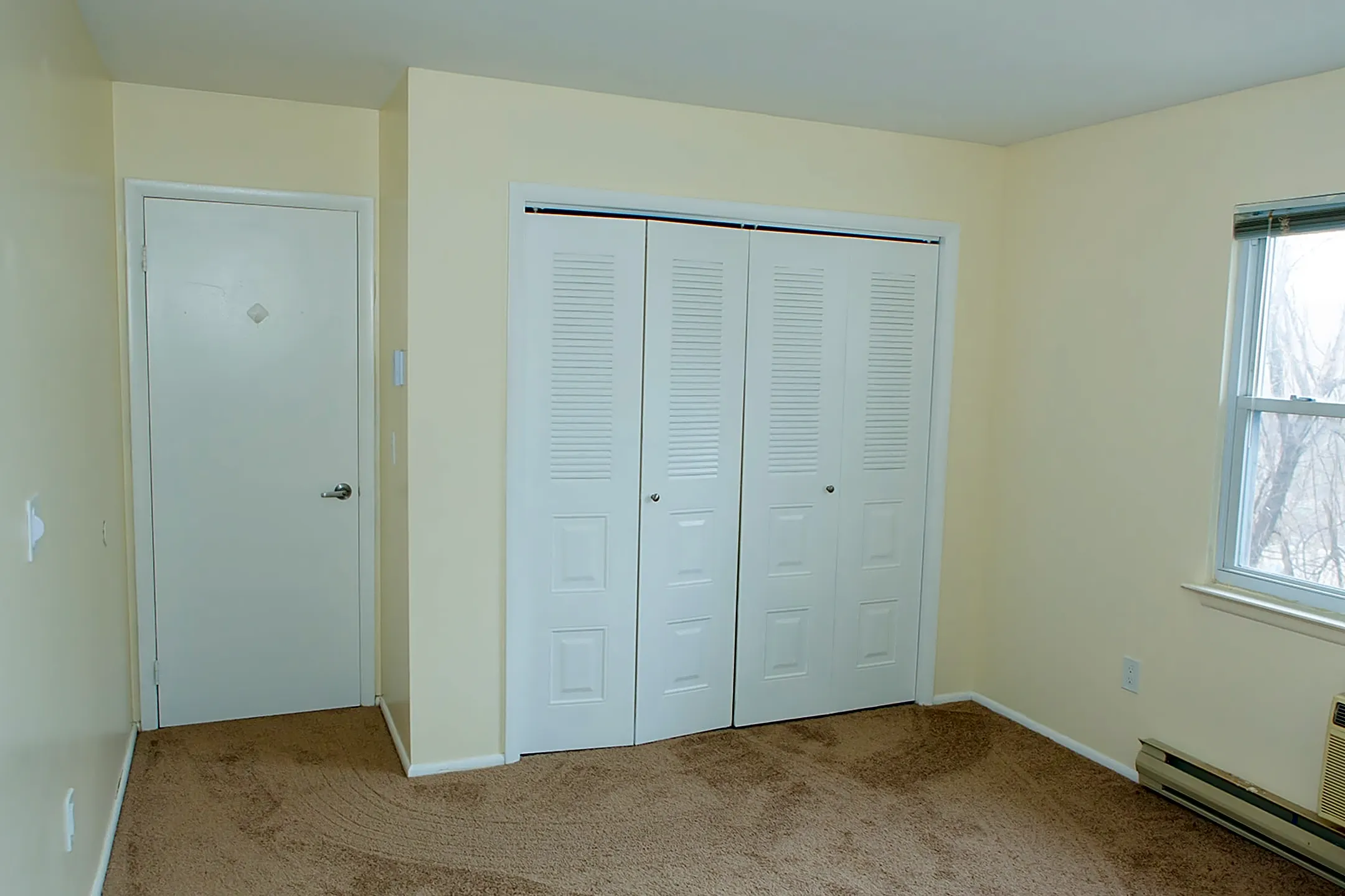 Parkside Apartments 1 Parkside Ct Glen Gardner, NJ Apartments for