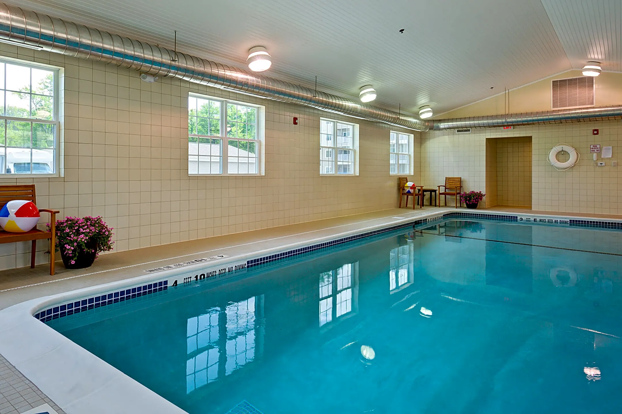 Pool - Glenmont Abbey Village - 55+ Living - Glenmont, NY