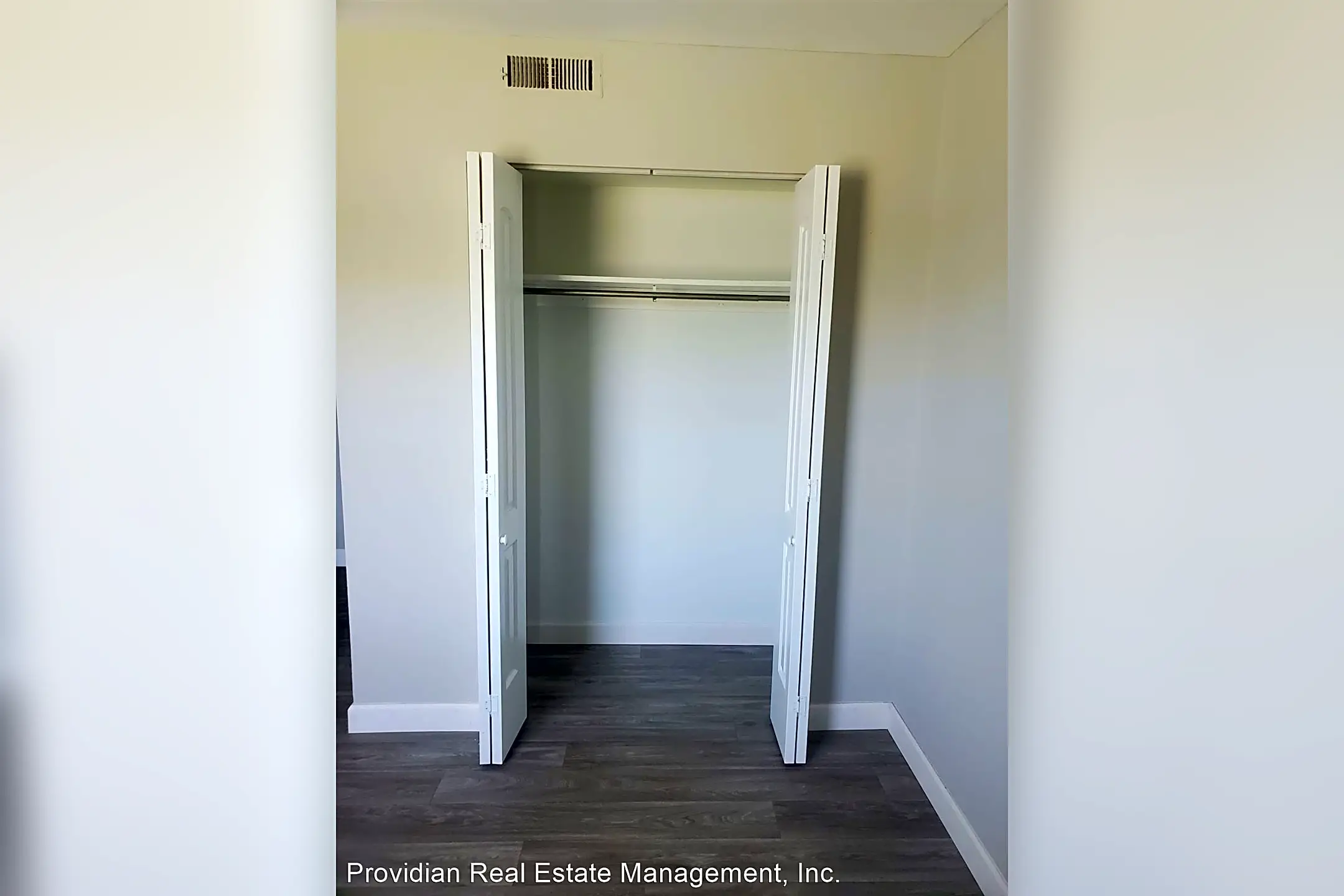 Bristol Square Apartments 104 Stafford St Bristol, TN Apartments