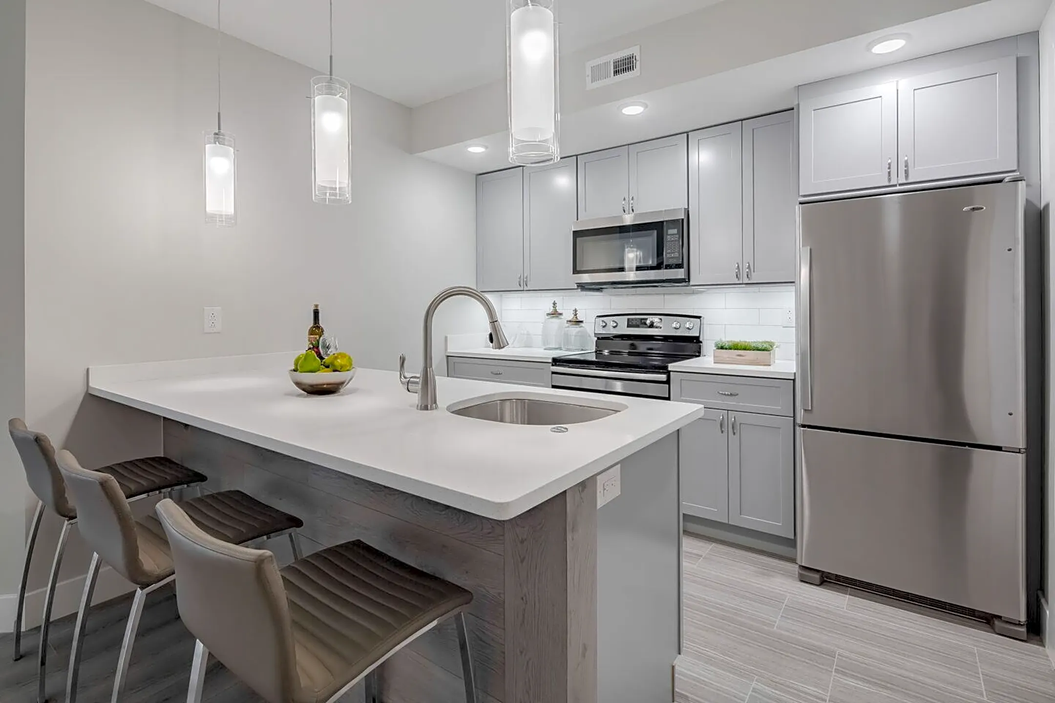 Maxfield in Francisville 1533 Parirsh Street Philadelphia, PA