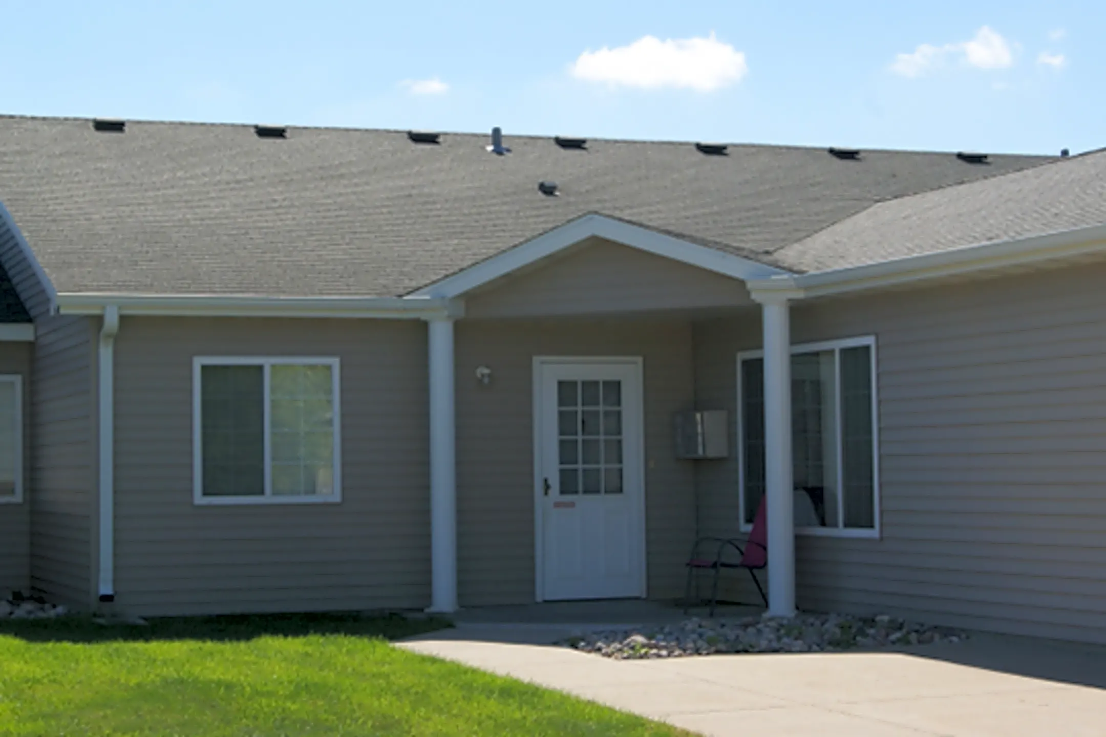 Building - Rattenborg Townhomes - West Fargo, ND
