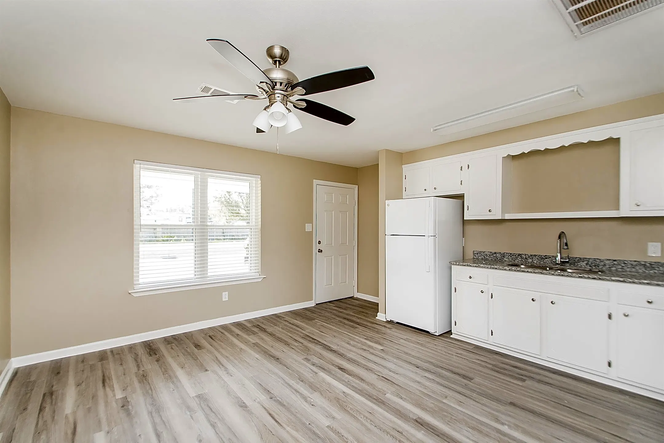 14207 W Club Deluxe Rd Apartments Hammond, LA 70403