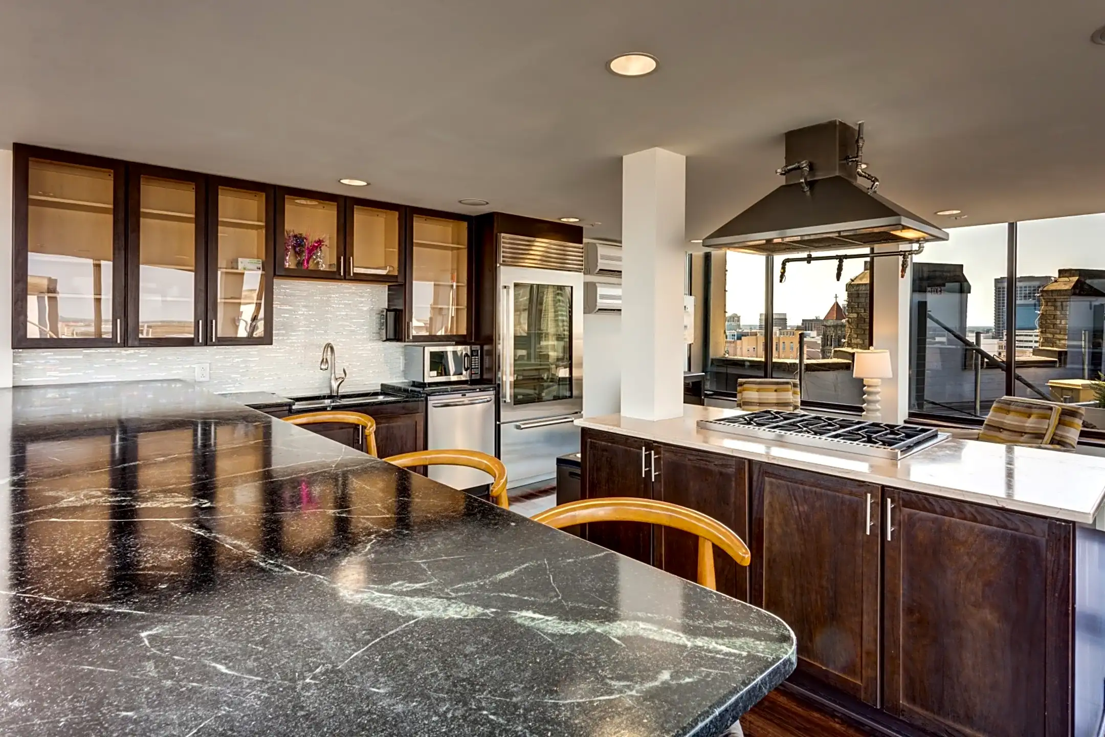 The Wainwright Downtown Apartments 229 West Bute Street Norfolk, VA