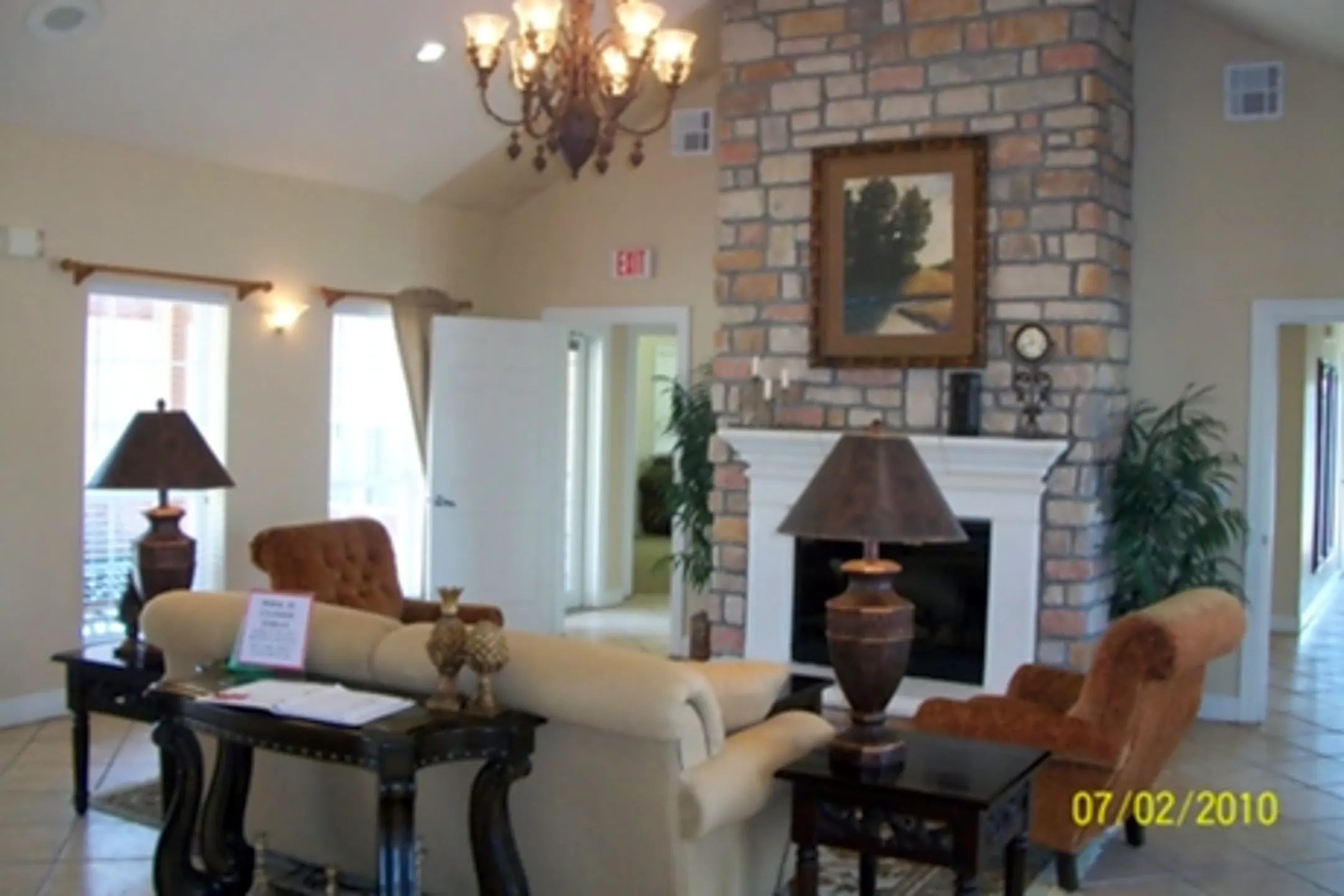 North Oak Crossing Kansas City, MO 64155