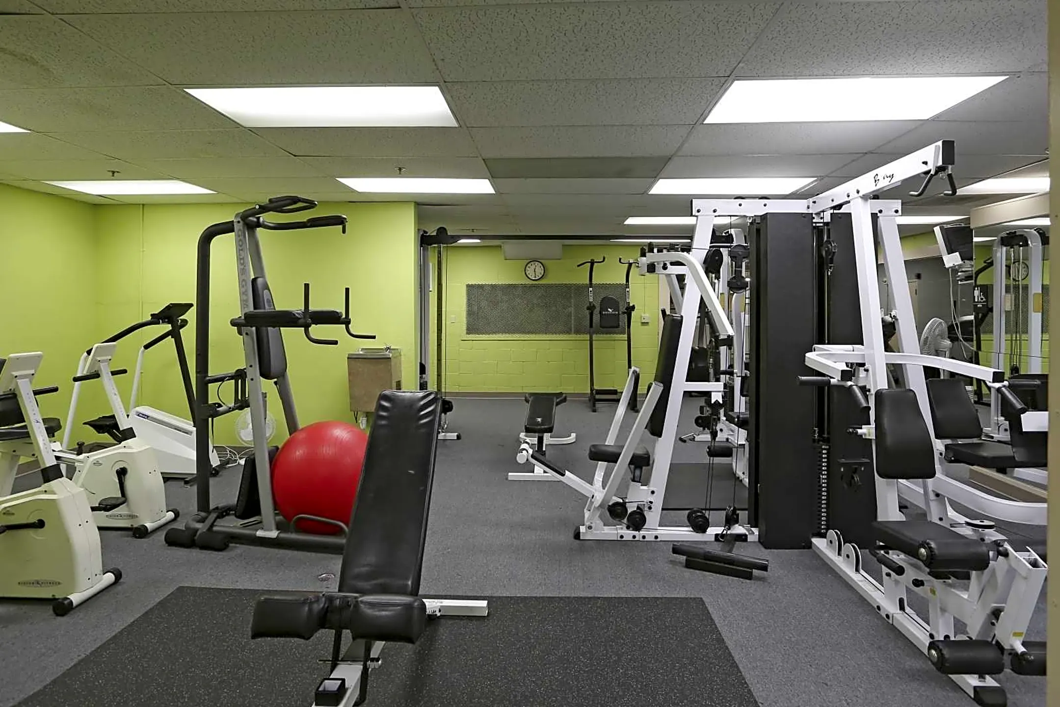 Fitness Weight Room - 250 Douglas Place - Wichita, KS