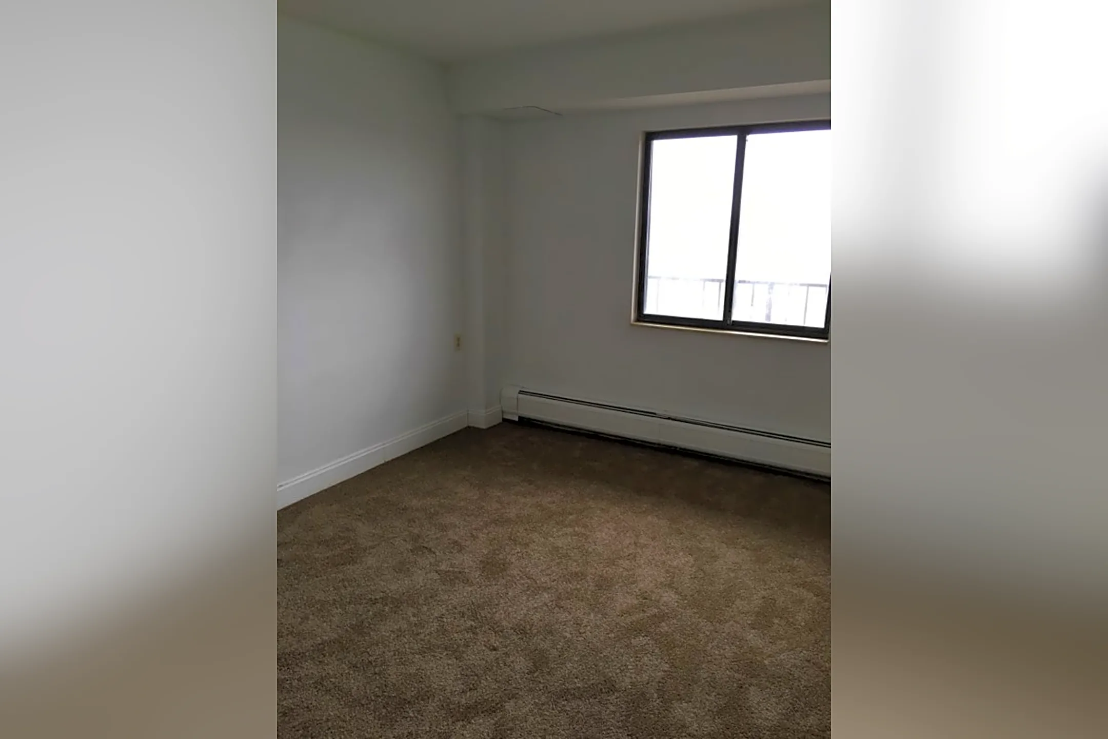 Karl King Towers 515 East Monroe Street South Bend, IN Apartments