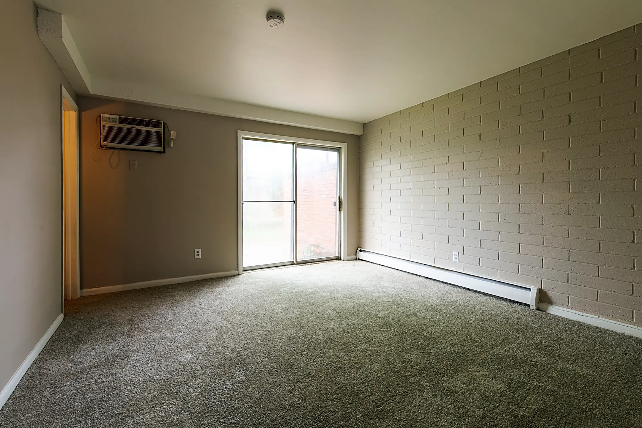 Living Room - InTempus Property Management - Indianapolis, IN