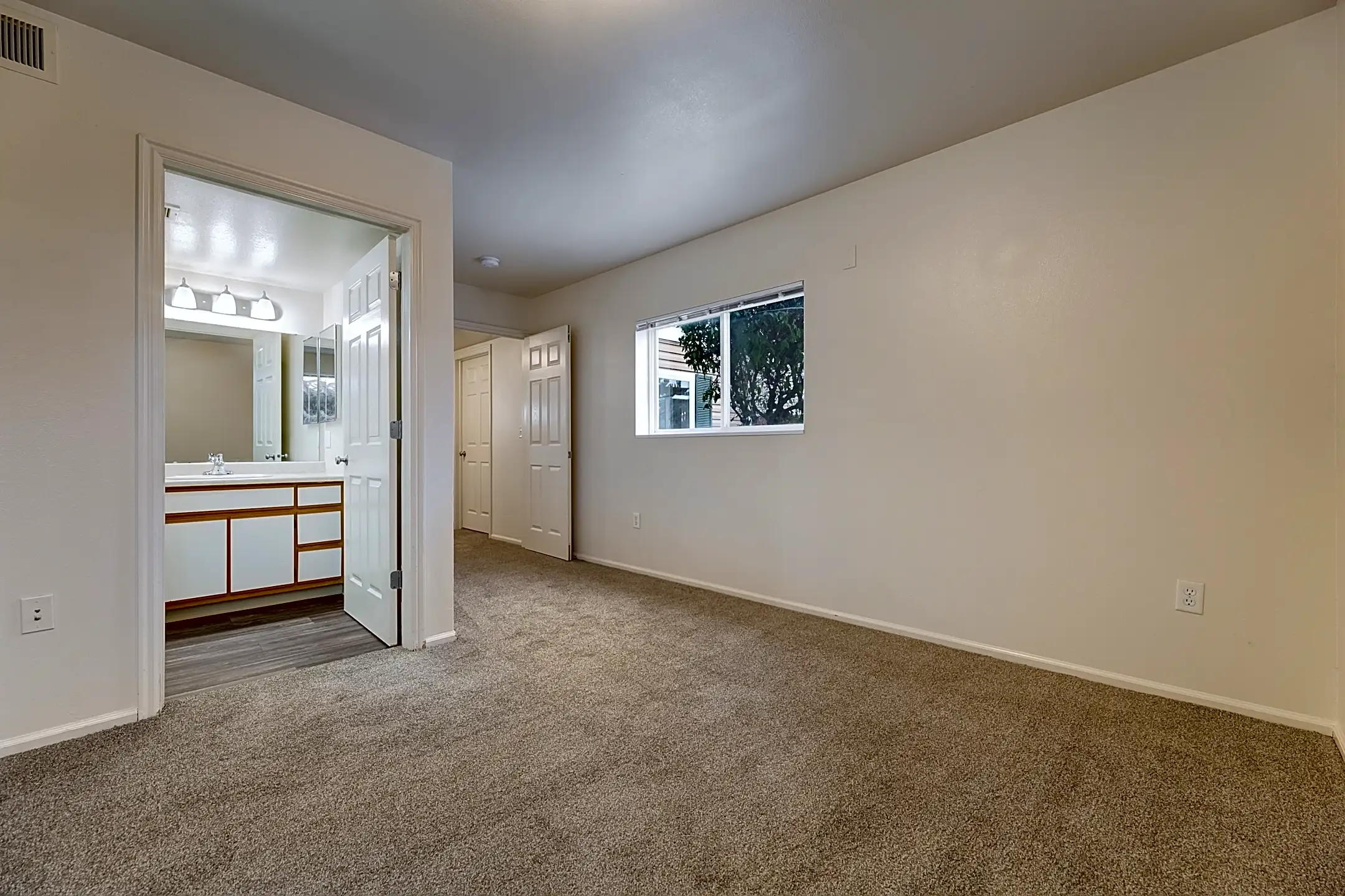 Rembrandt Park Apartments 1436 N Cormorant Pl Boise, ID Apartments