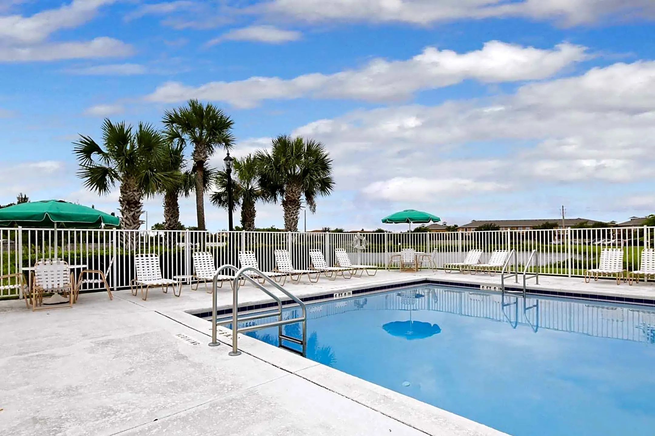 Indian River Apartments - Vero Beach, FL 32960