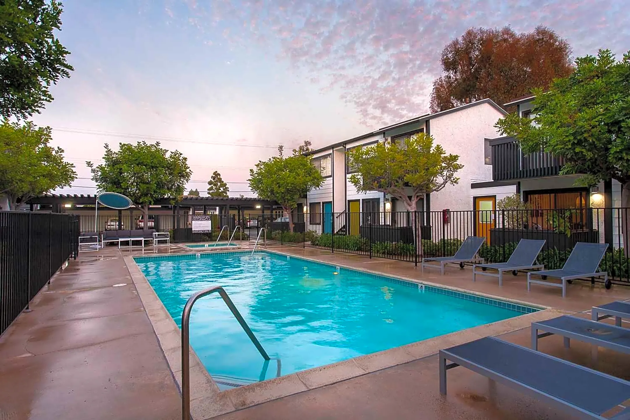 Apartments For Rent In Eastside Costa Mesa