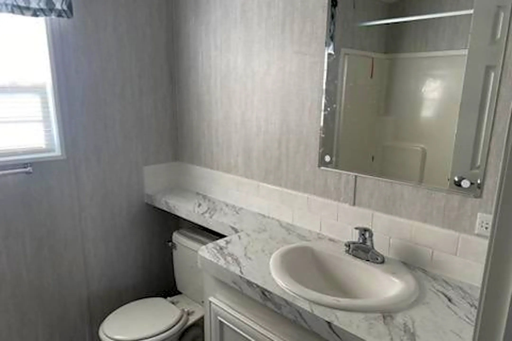Bathroom - 4125 Park St N #242 - Saint Petersburg, FL