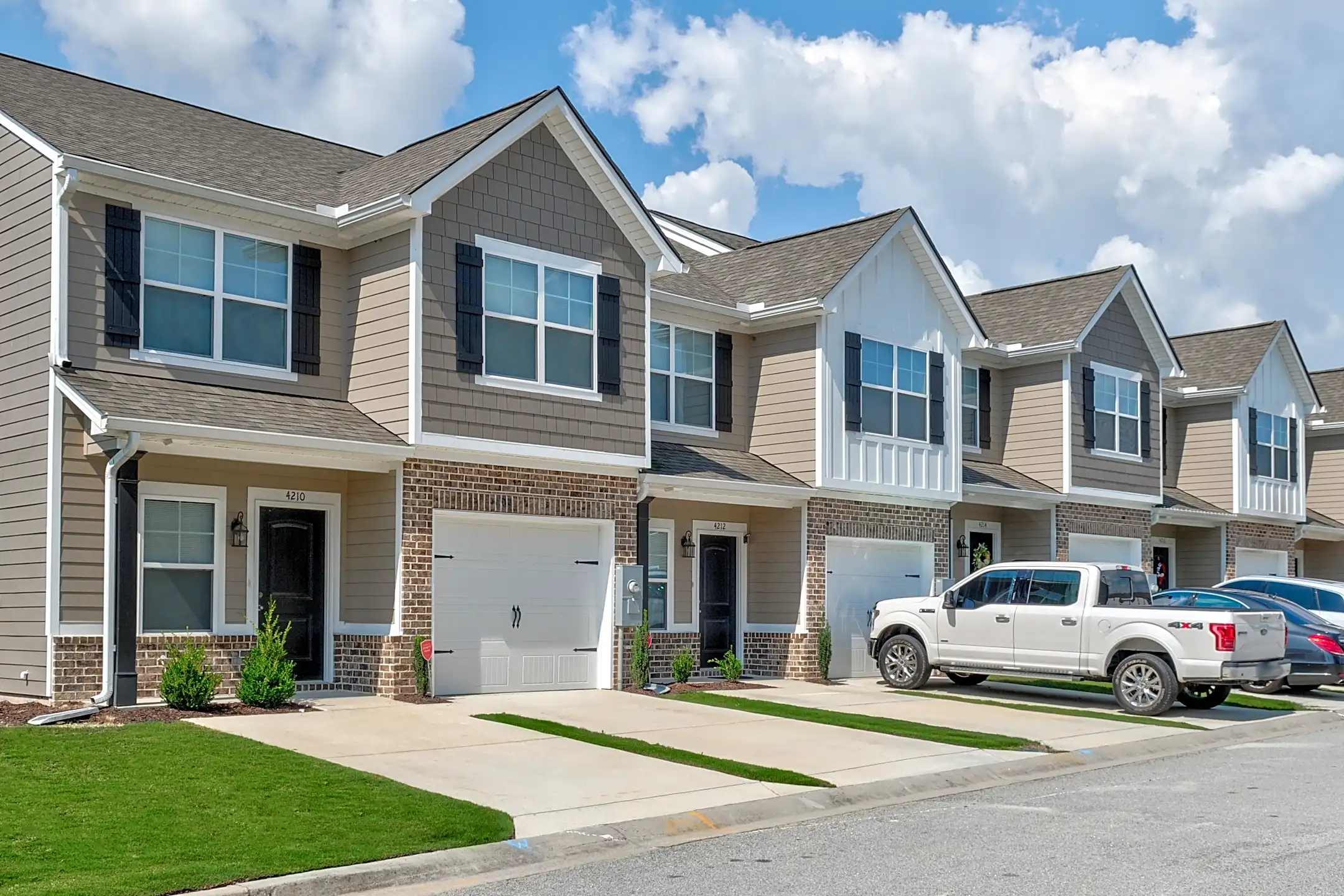 Village at Goshen 4324 East Barcelona Way Augusta, GA Apartments