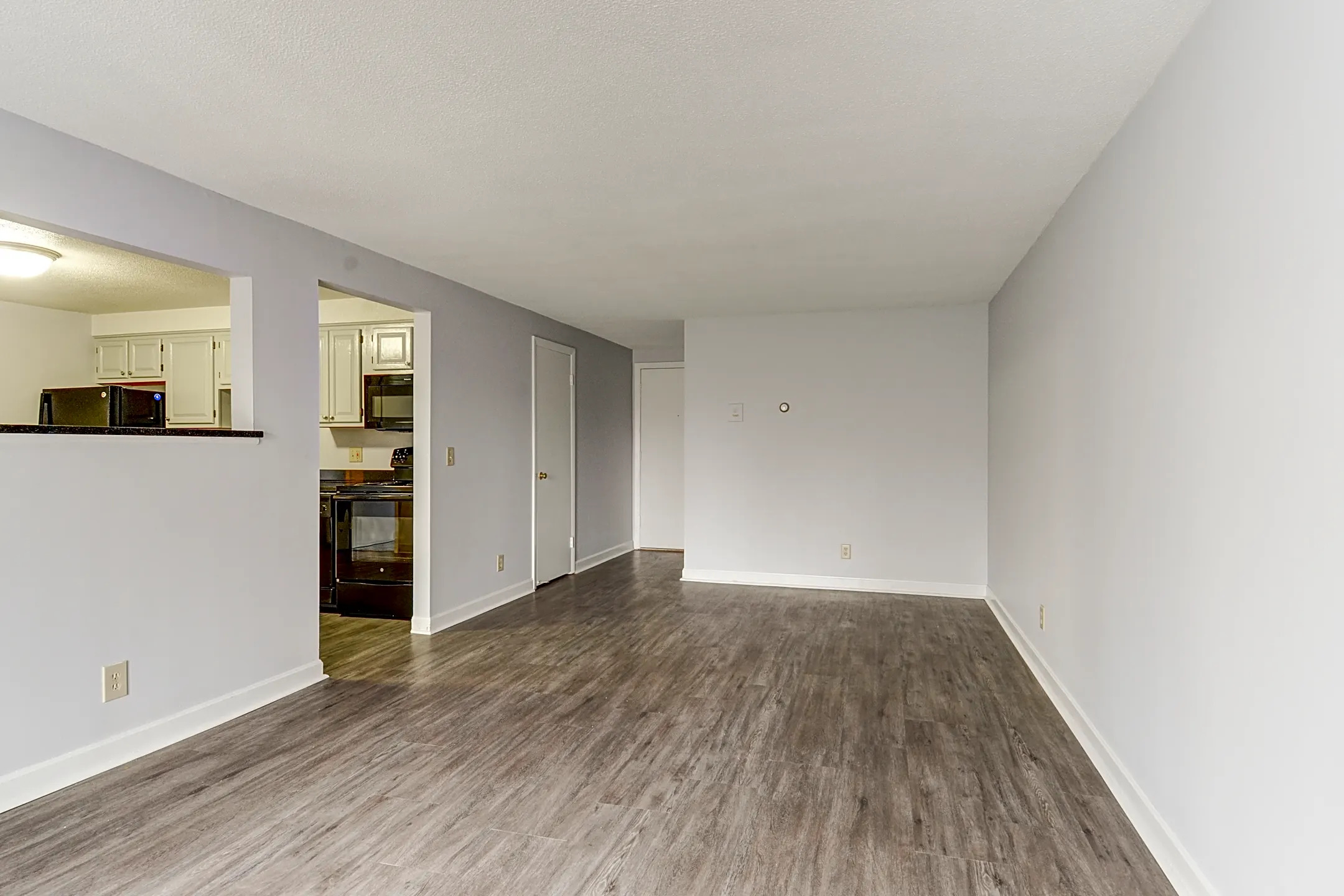 Tanglewood Village Apartments West Warwick, RI 02893