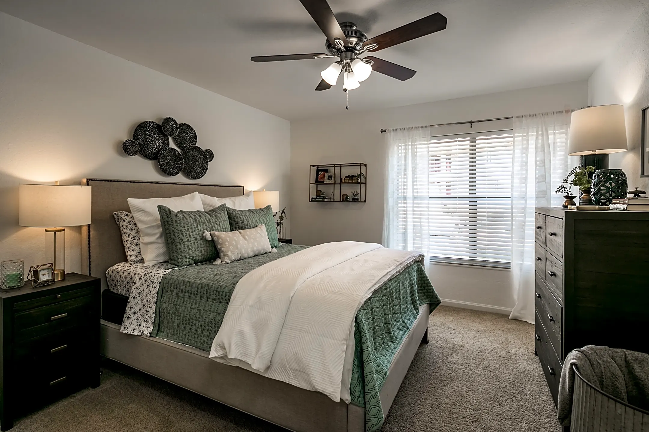 Landmark Apartments Tuscaloosa Tuscaloosa, AL 35405