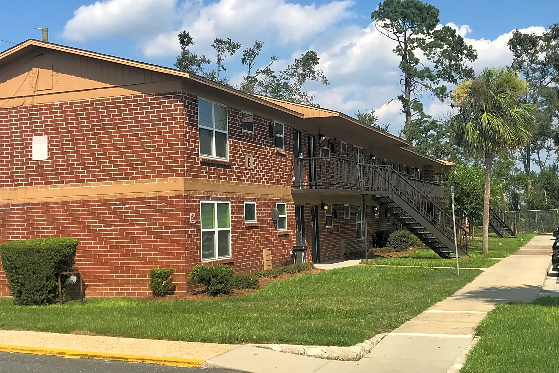 Three Rivers Apartments - Marianna, FL 32446