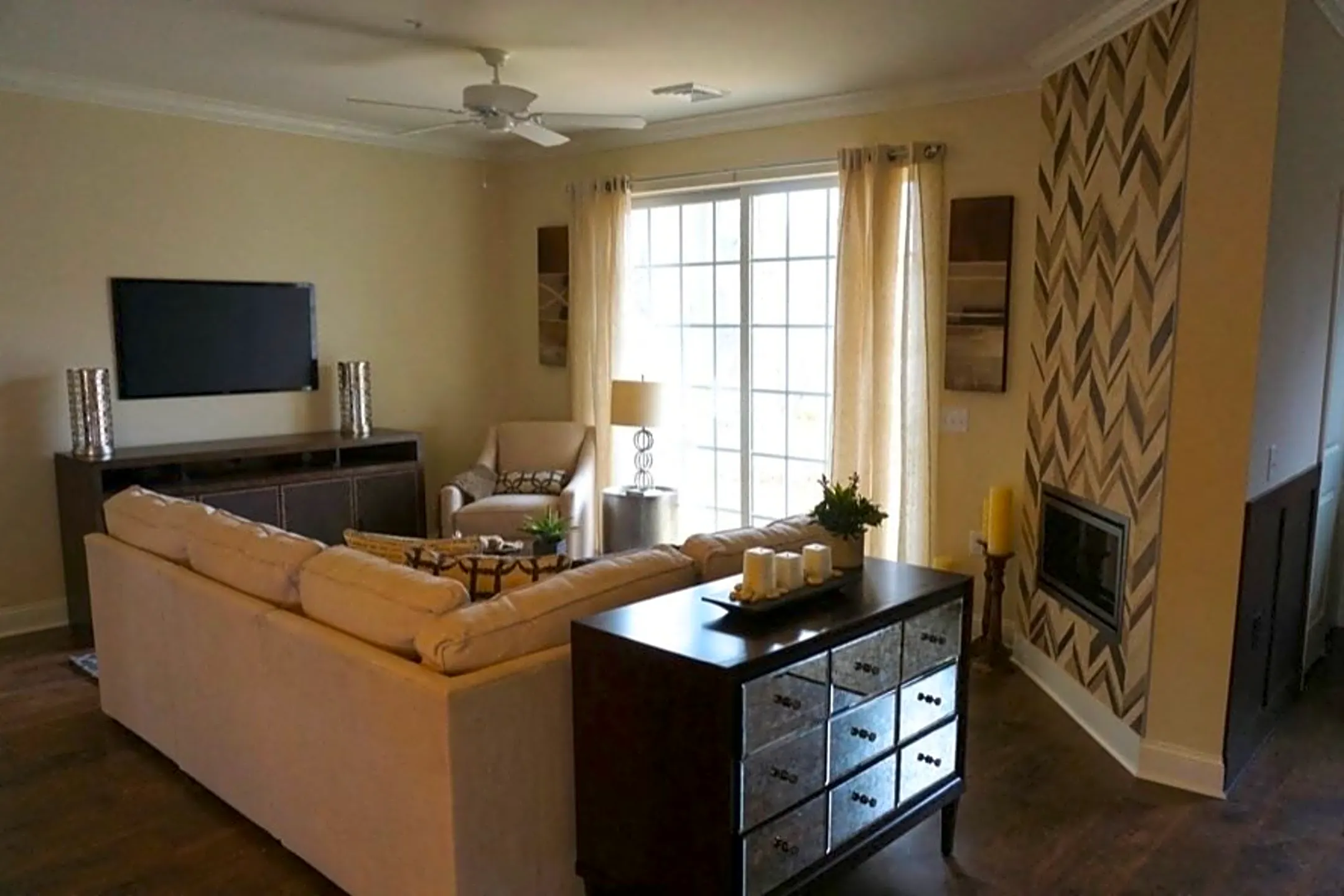 Parkside Village 1 Winslowe Drive Albany, NY Apartments for Rent