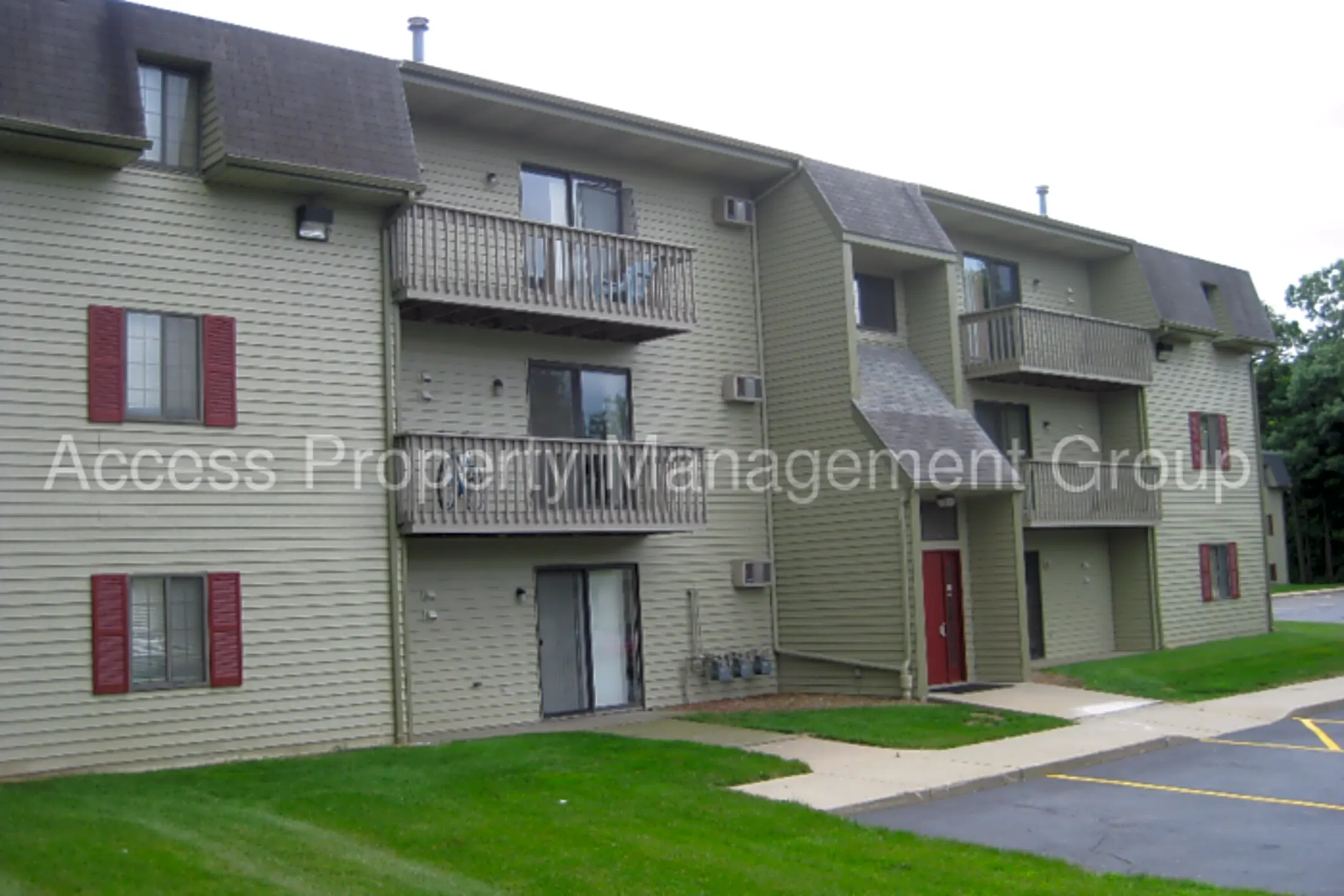 4657 Lake Michigan Dr Apartments Allendale, MI 49401