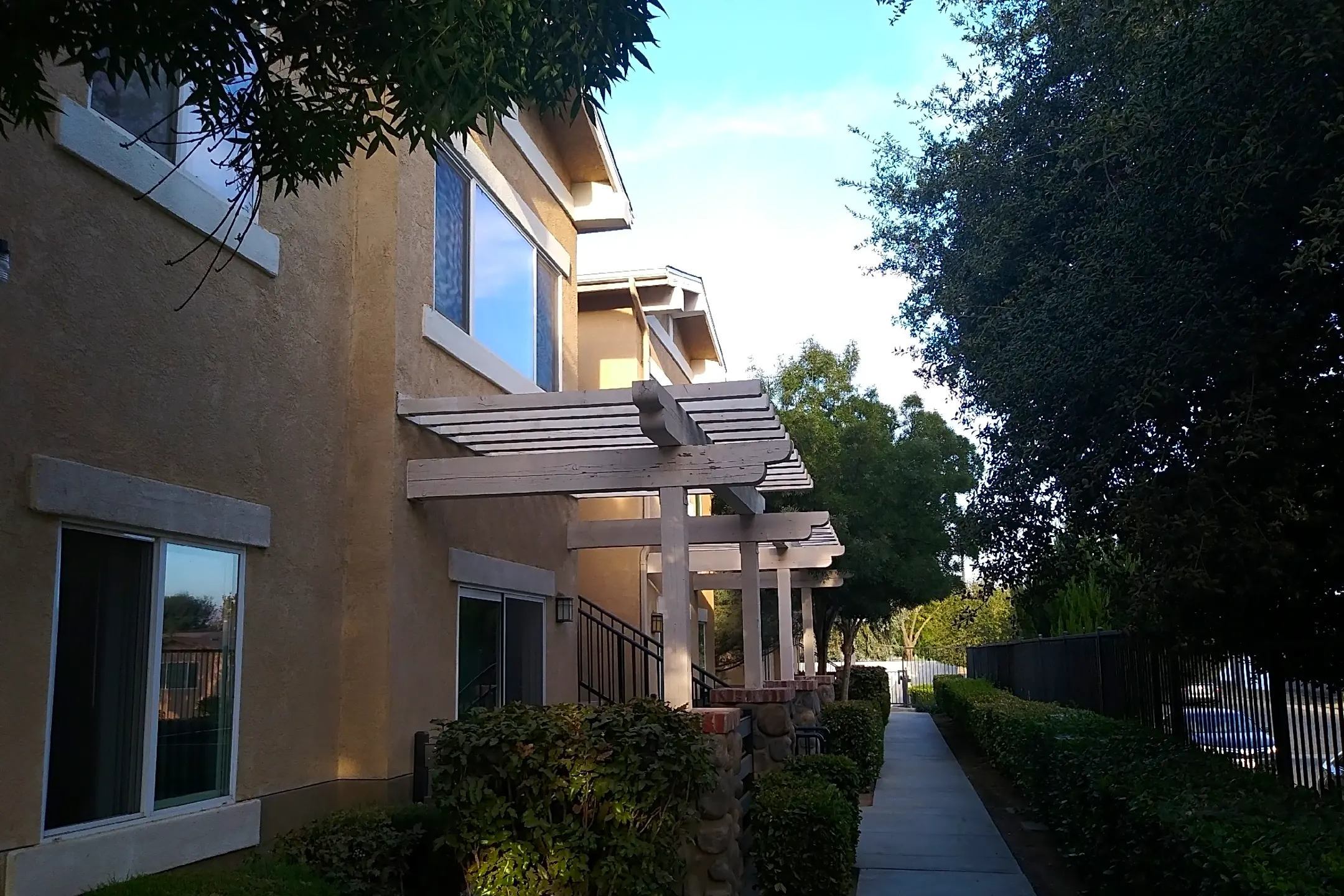 Sierra Village Apartments Woodlake, CA 93286