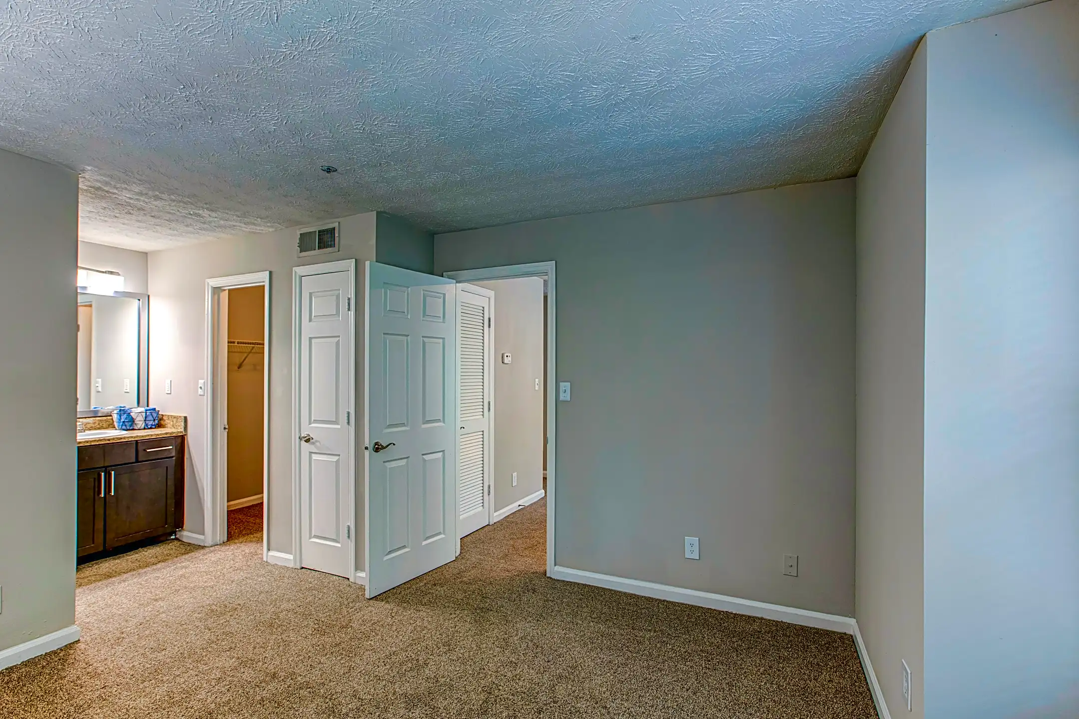 WestHaven at Vinings 5900 Suffex Green Lane Northwest Atlanta, GA