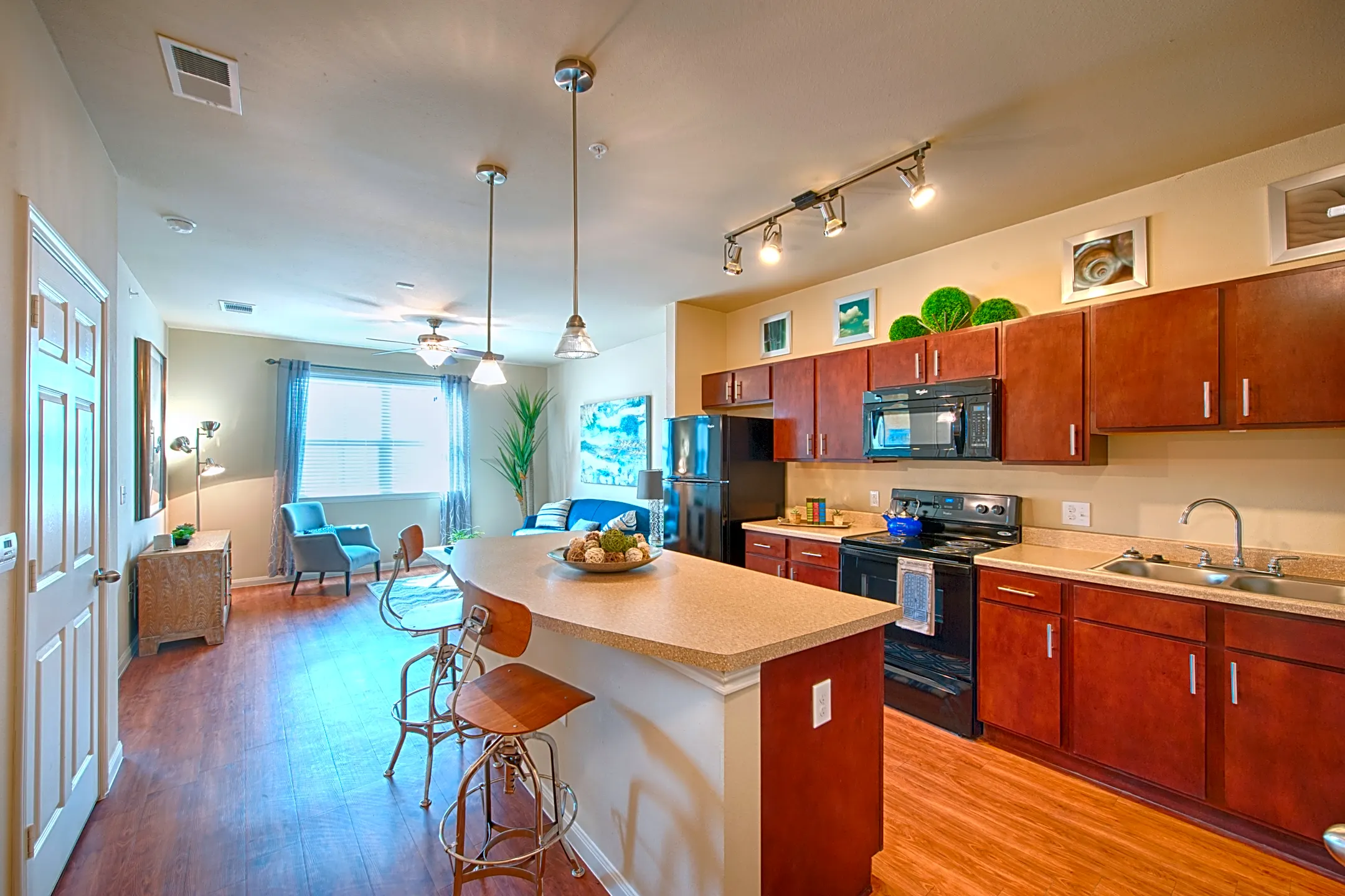 Oak Tree Kingsville, TX 78363