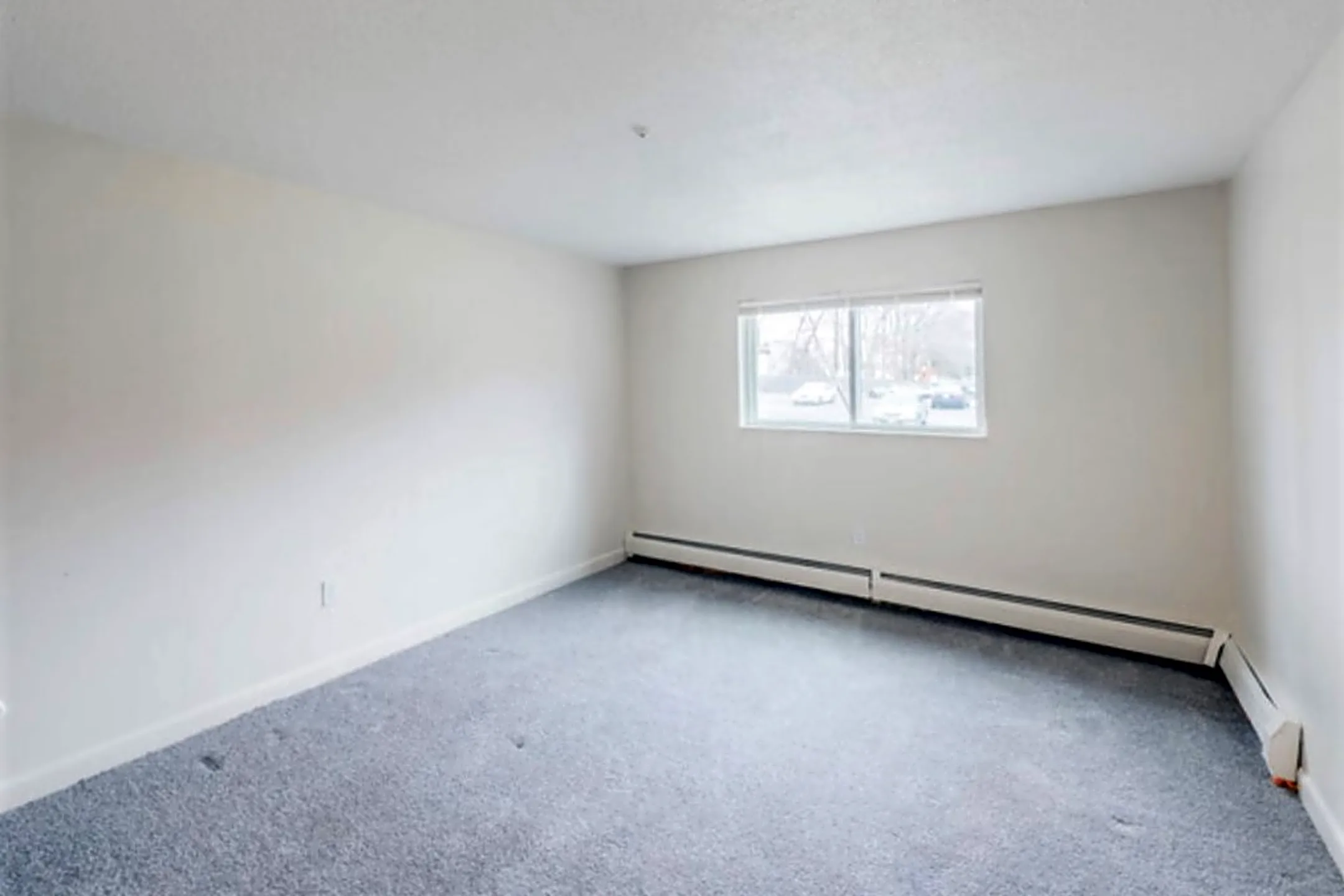 Highland House Apartments Randolph, MA 02368