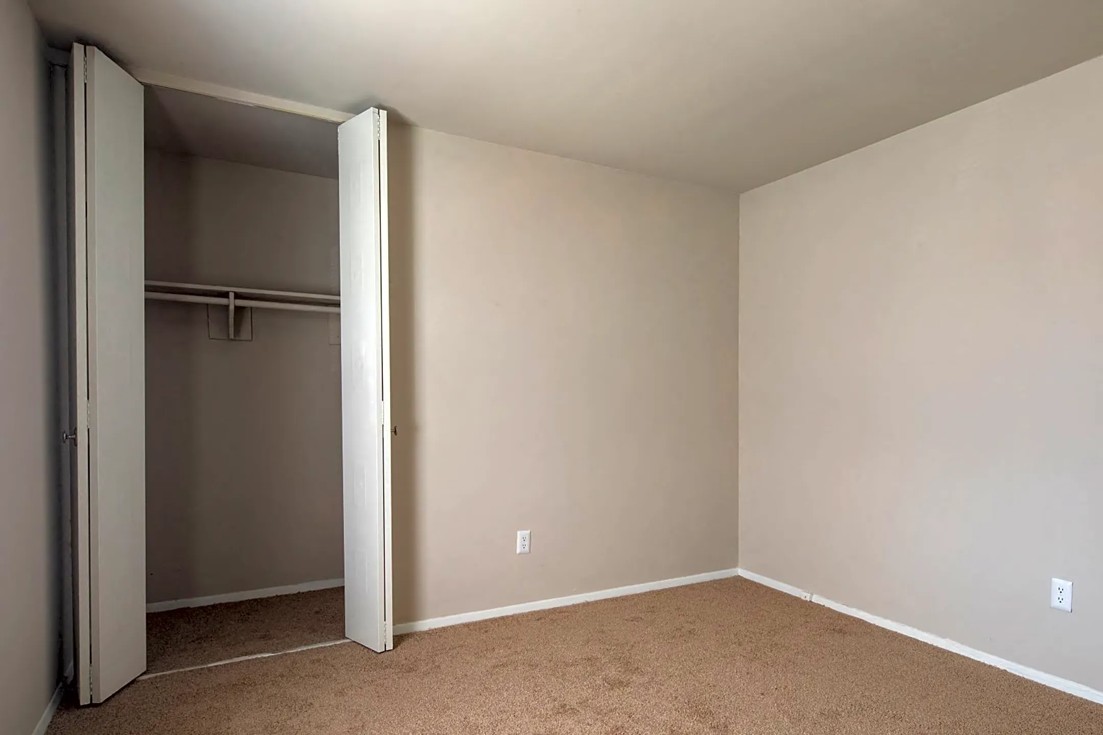 Stratford Hills Apartments Richmond, VA 23225