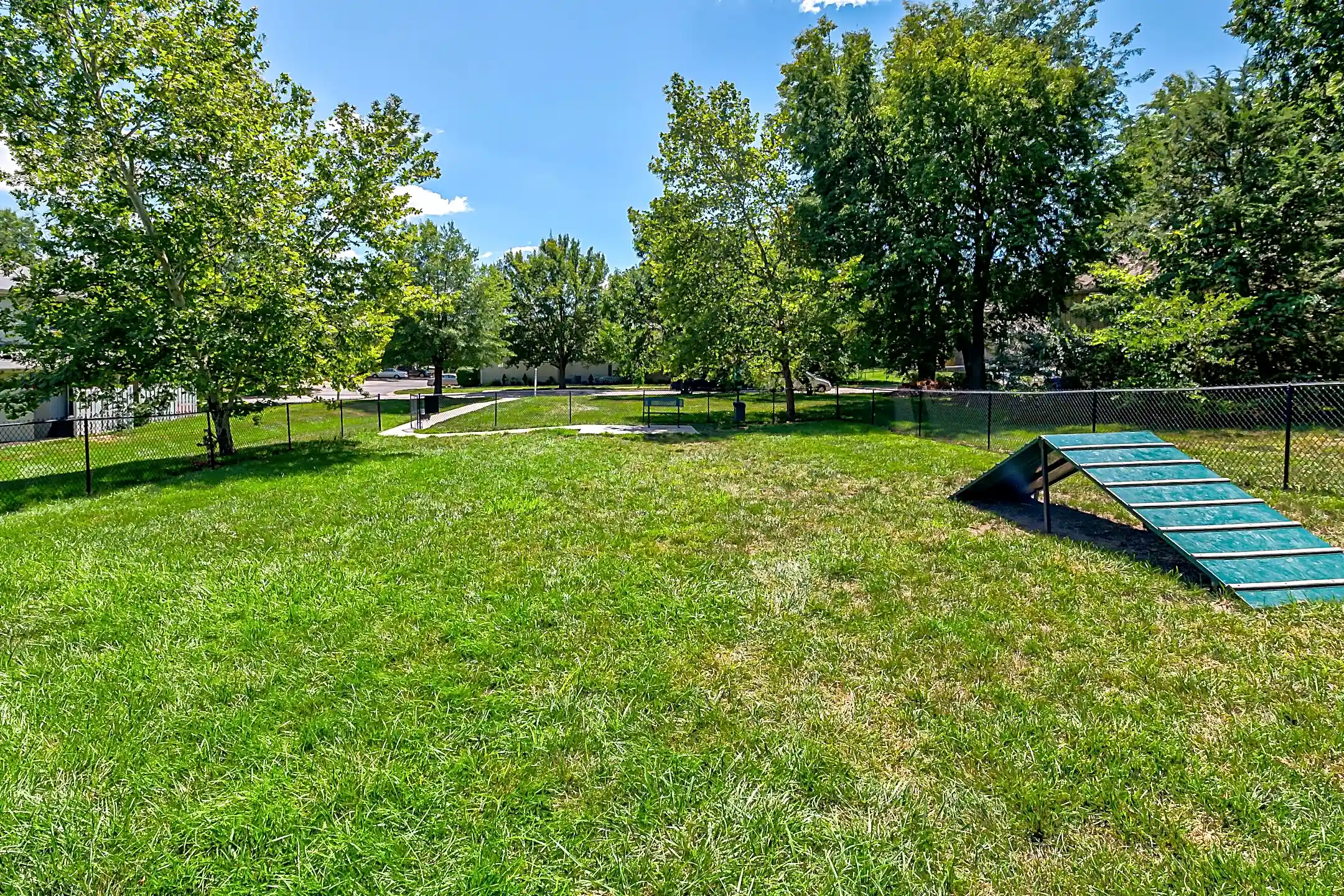 Pinecrest Townhomes 15303 W 128th St Olathe, KS Apartments for Rent