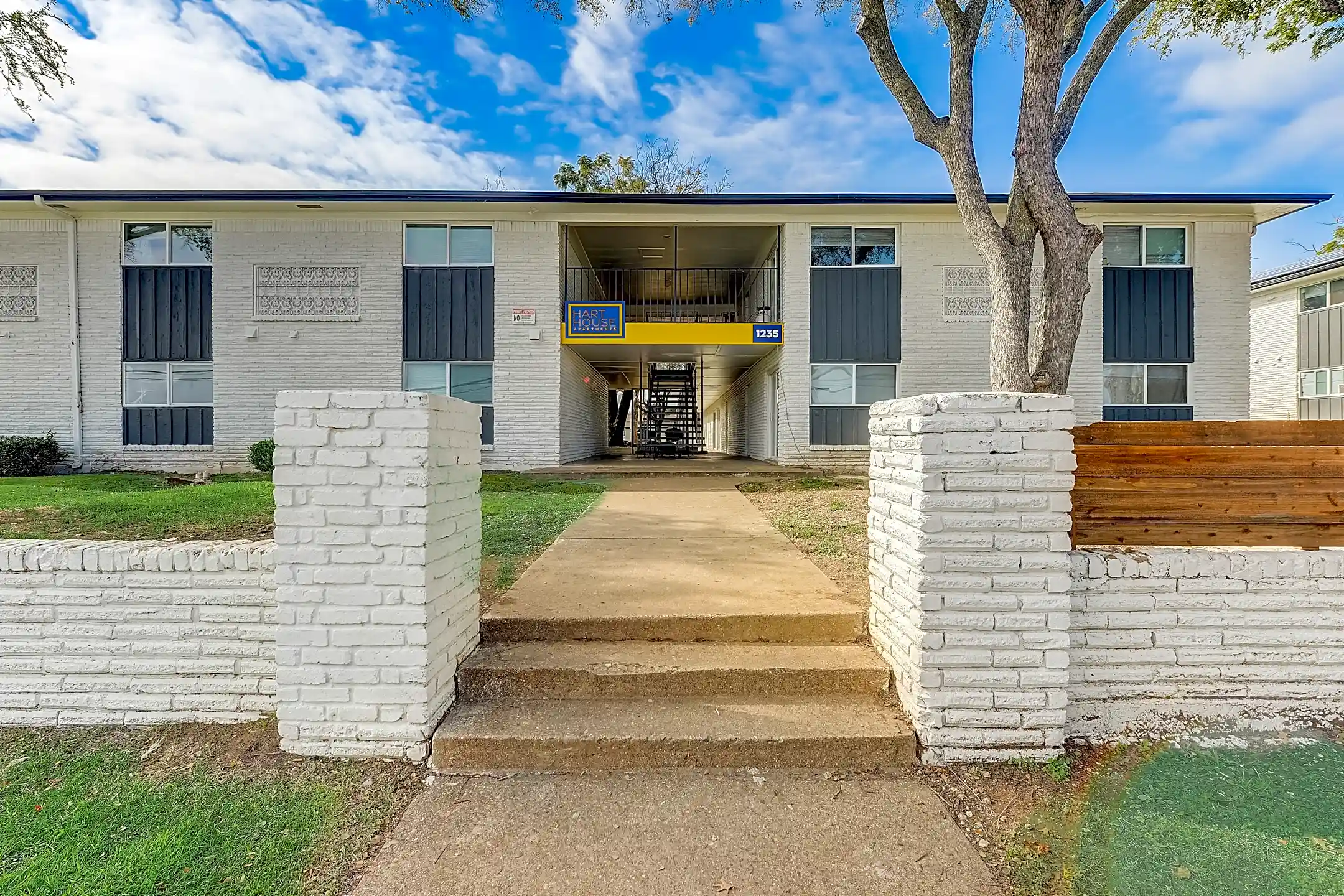Hart House 1235 Hartsdale Dr Dallas, TX Apartments for Rent Rent.
