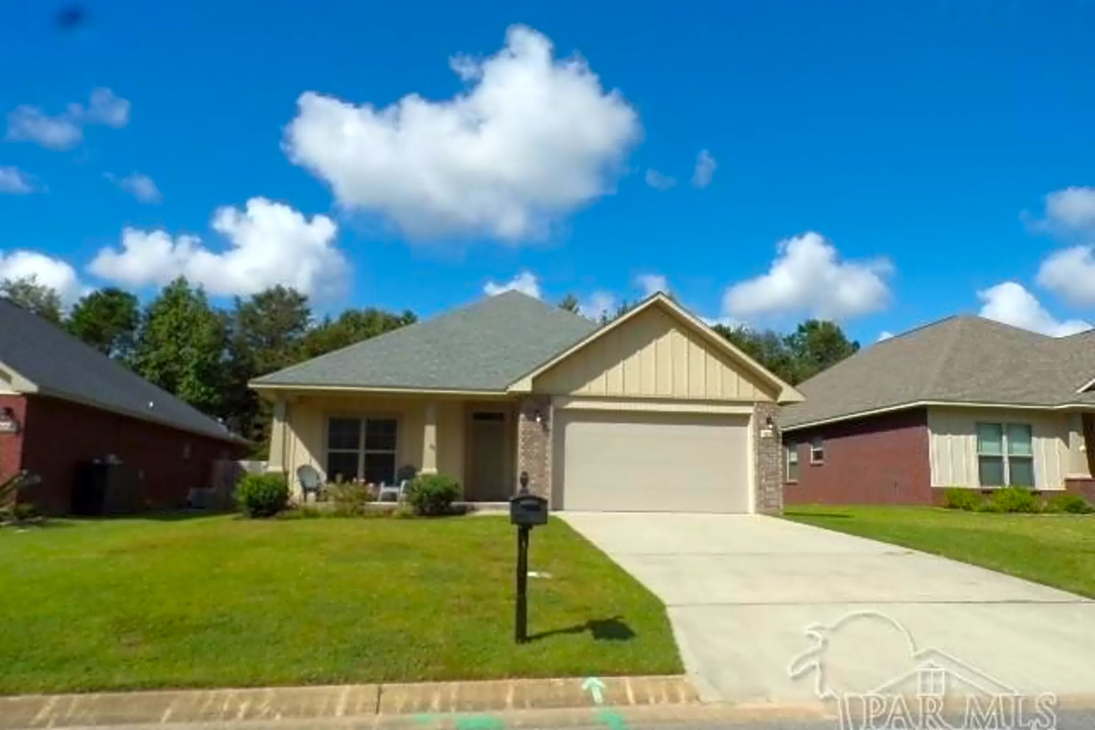 5217 Parkside Dr Houses Pace, FL 32571