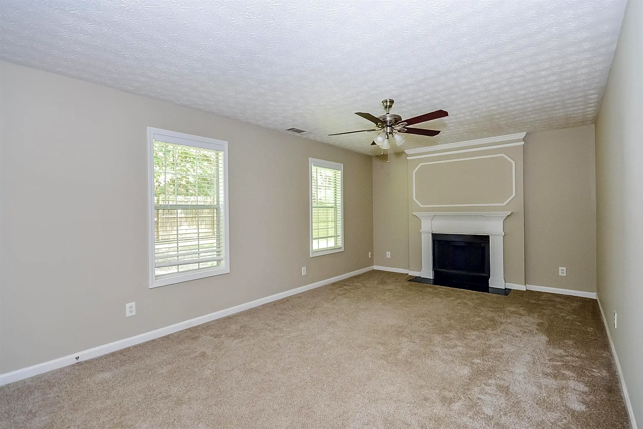 3895 Tolliver Hills Dr Ellenwood, GA Houses for Rent Rent.