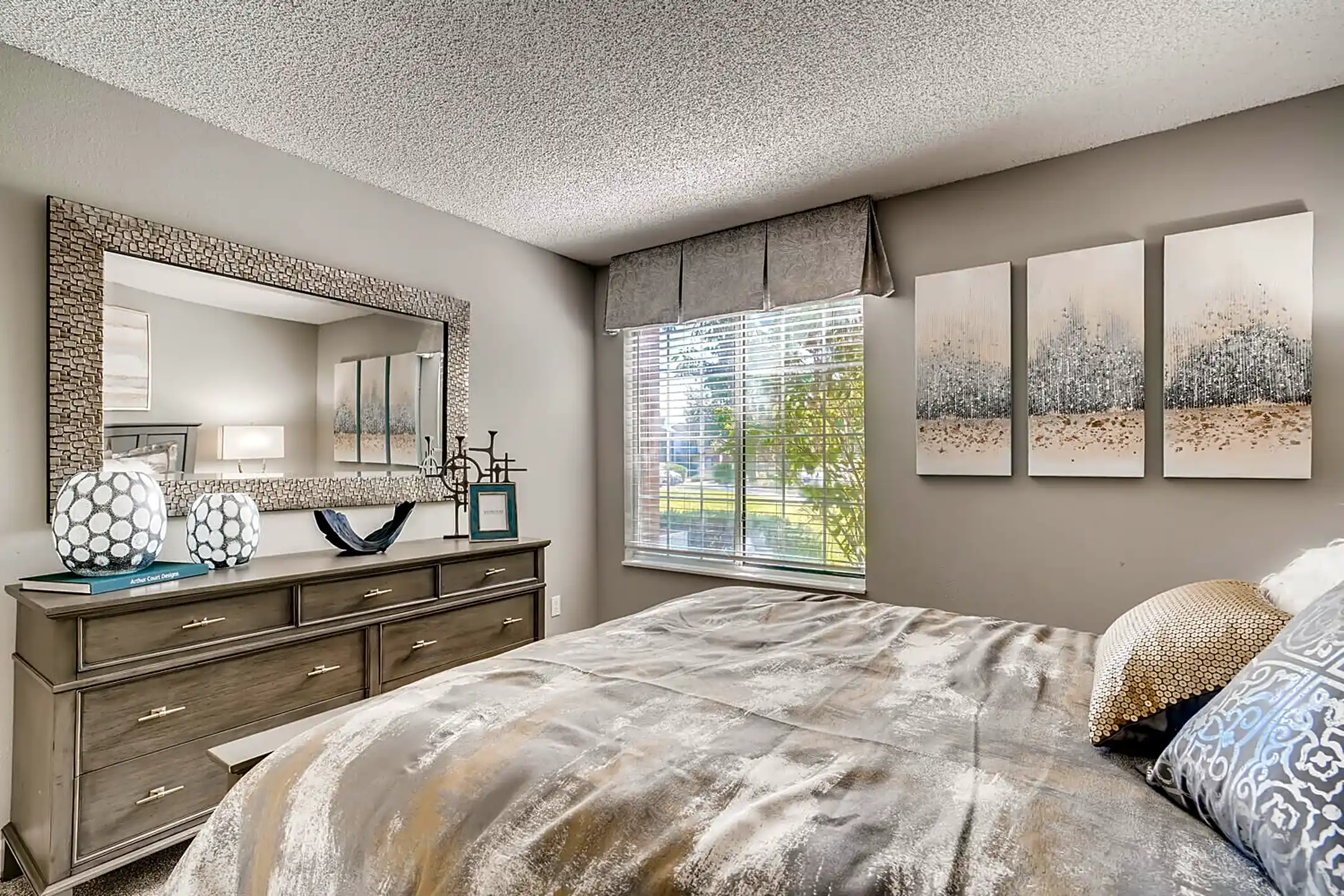 Loretto Heights Apartments Denver, CO 80236